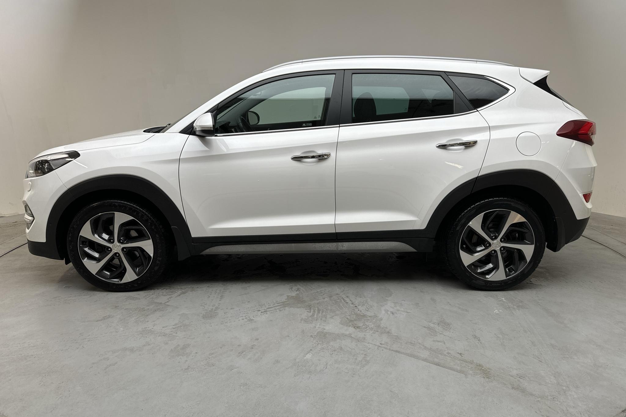 Hyundai Tucson 1.6 T-GDI 4WD (177hk) - 67 650 km - Automatyczna - biały - 2018