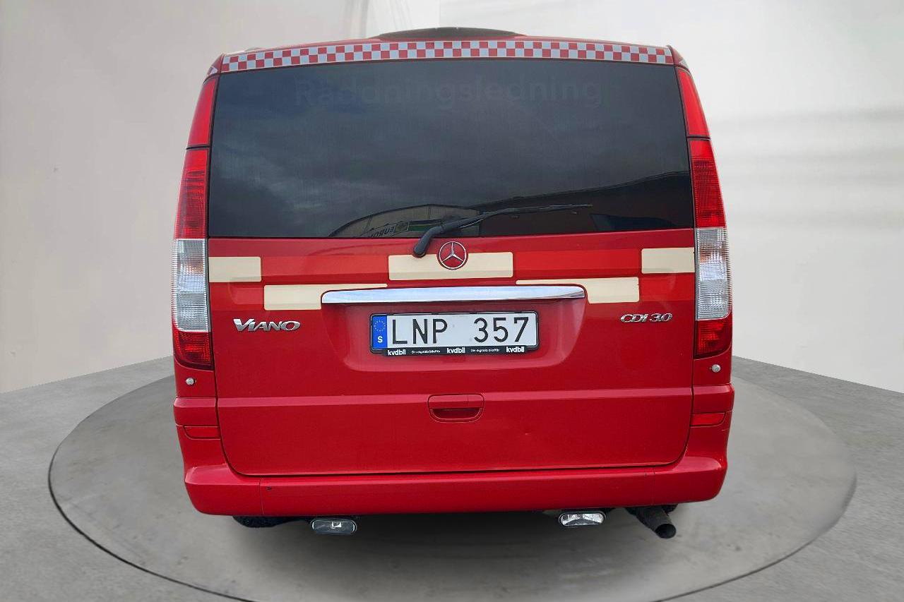 Mercedes Viano 3.0 CDI (204hk) - 17 946 mil - Automat - röd - 2011
