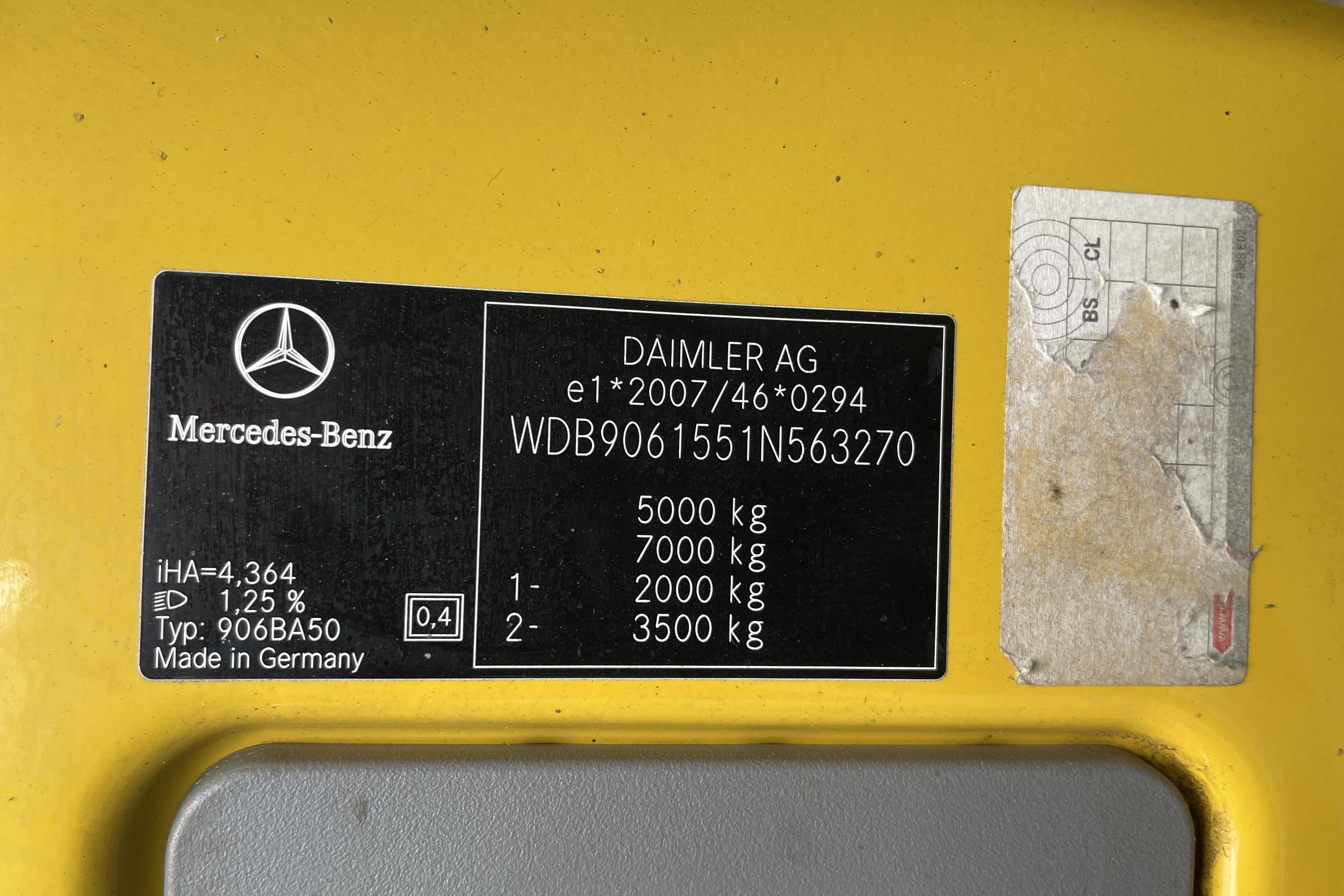 Mercedes Sprinter 516 CDI (163hk) - 235 537 km - Manuell - gul - 2014