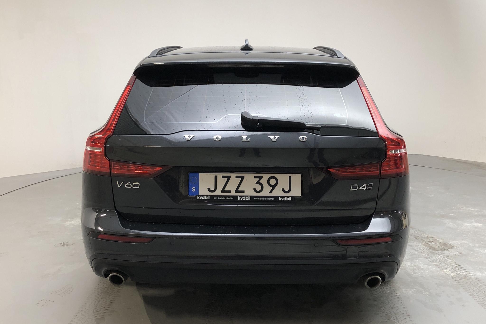 Volvo V60 D4 AWD (190hk) - 9 372 mil - Automat - grå - 2020