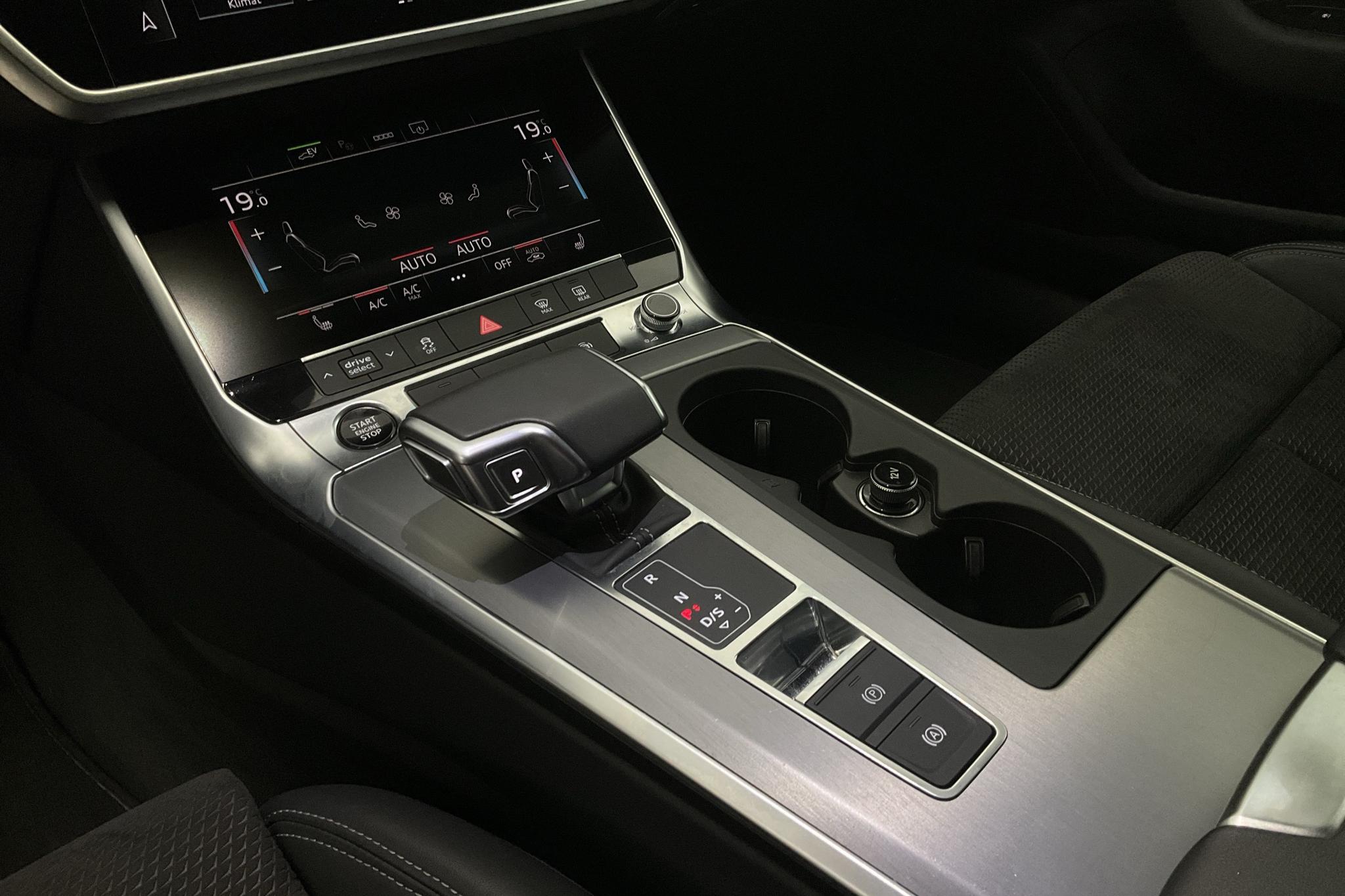 Audi A6 Avant 55 TFSI e quattro (367hk) - 5 926 mil - Automat - vit - 2021