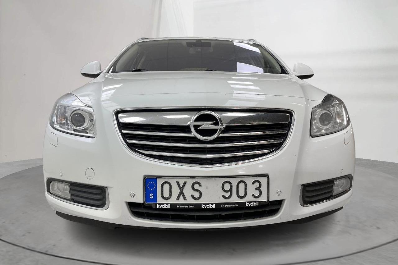 Opel Insignia 2.0 CDTI 4x4 Sports Tourer (160hk) - 209 880 km - Automatyczna - biały - 2013