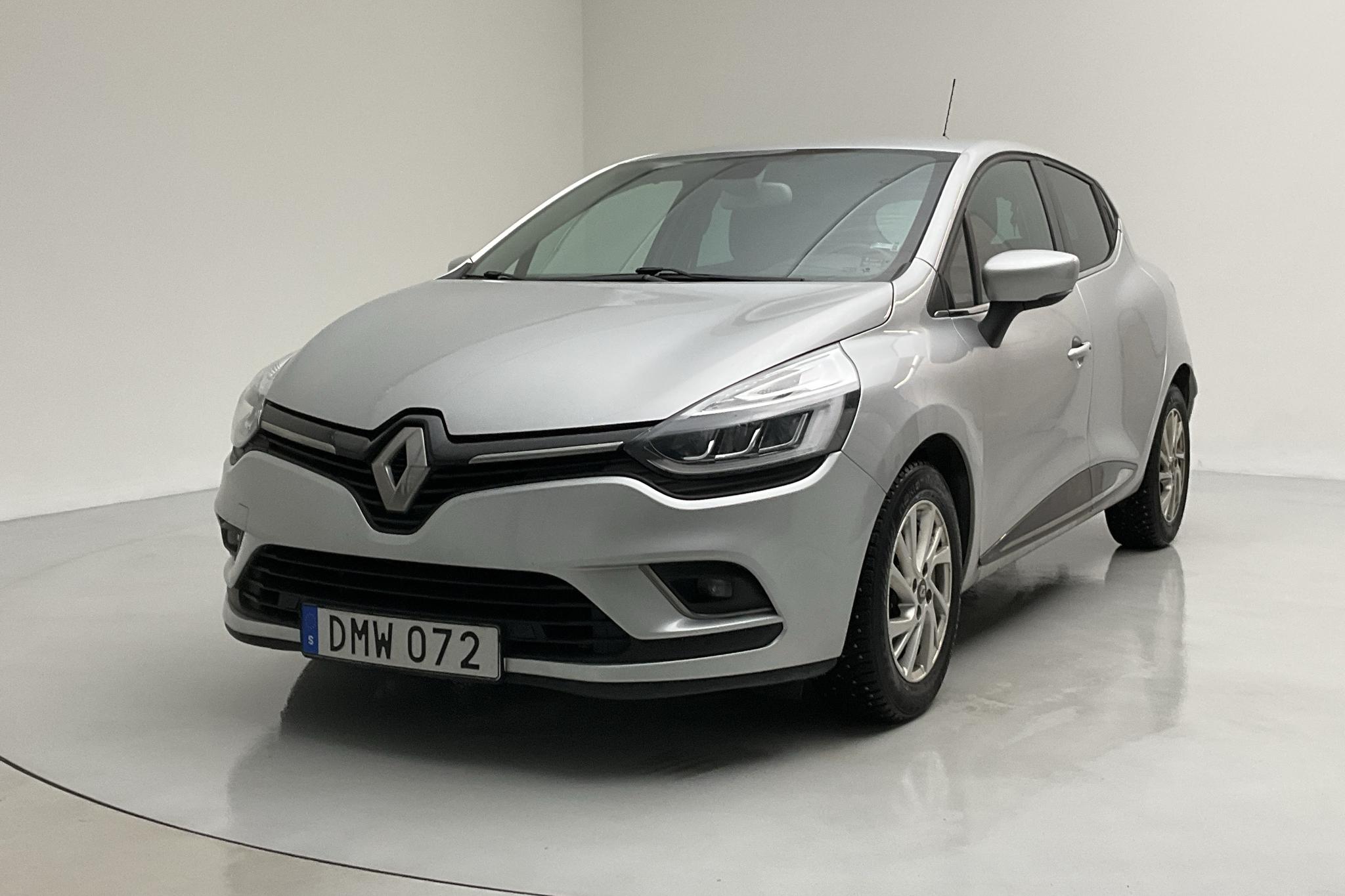 Renault Clio IV 0.9 TCe 90 5dr (90hk) - 6 508 mil - Manuell - silver - 2018