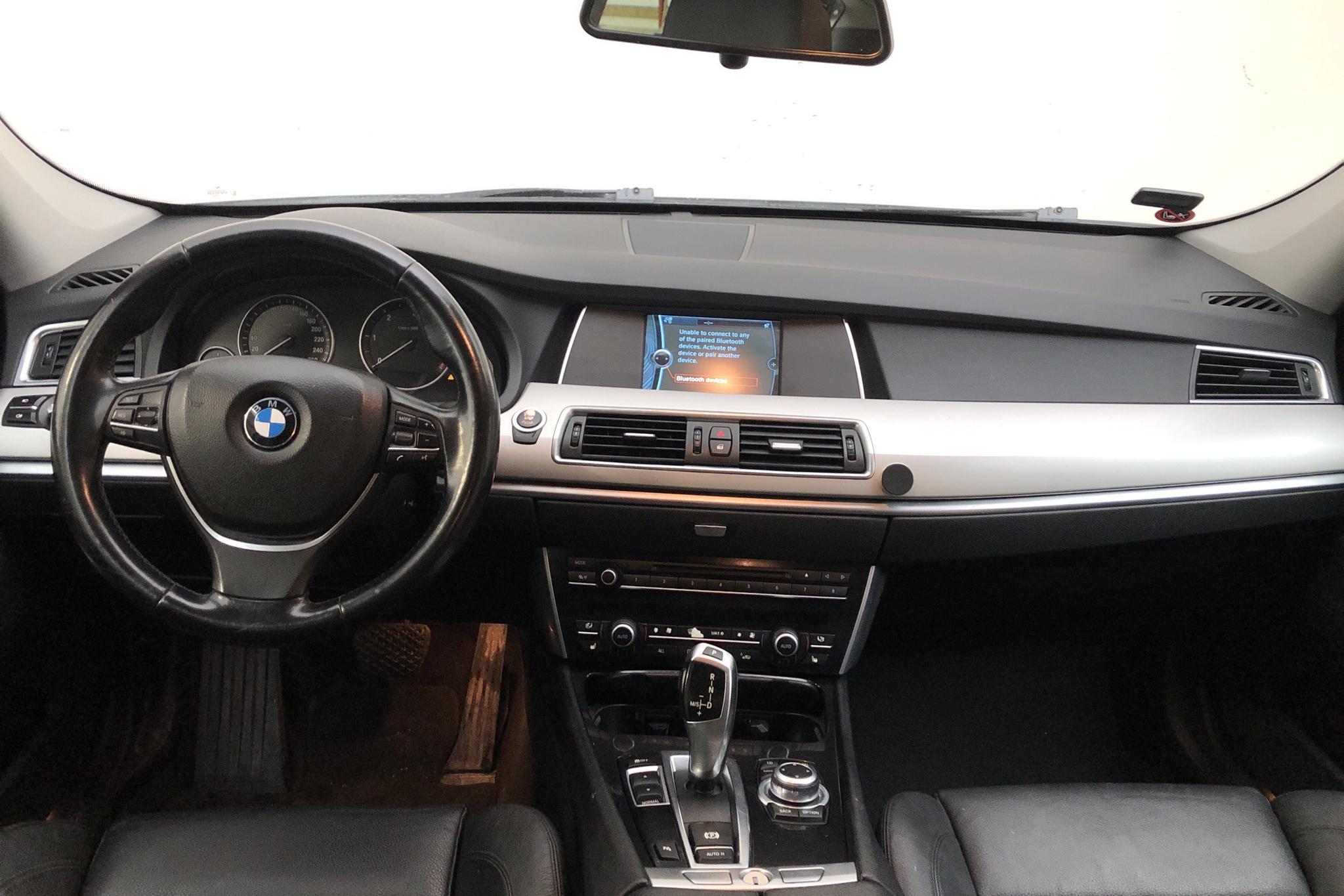 BMW 530d GT, F07 (245hk) - 29 352 mil - Automat - vit - 2010