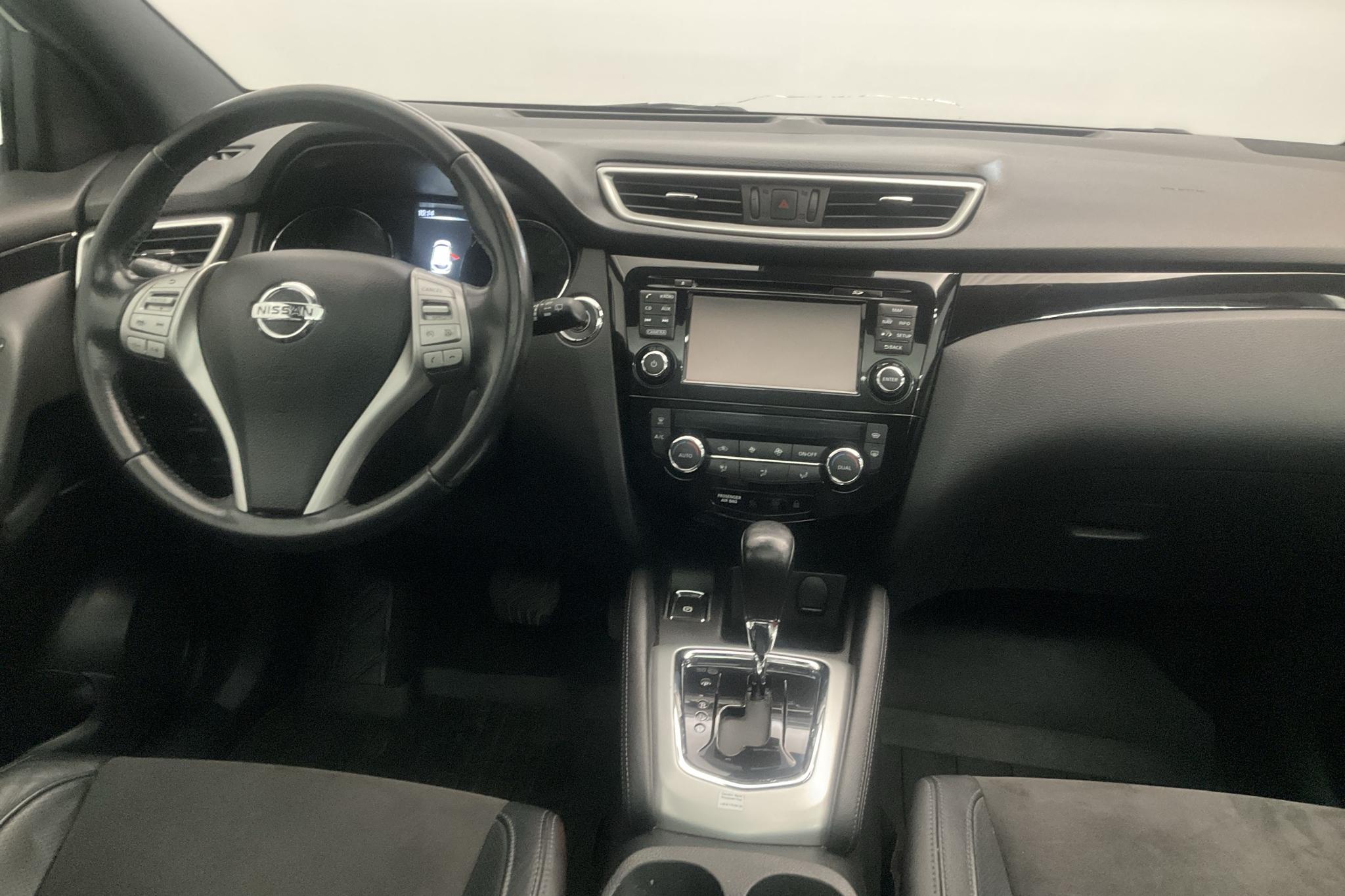 Nissan Qashqai 1.2 (115hk) - 16 003 mil - Automat - vit - 2017