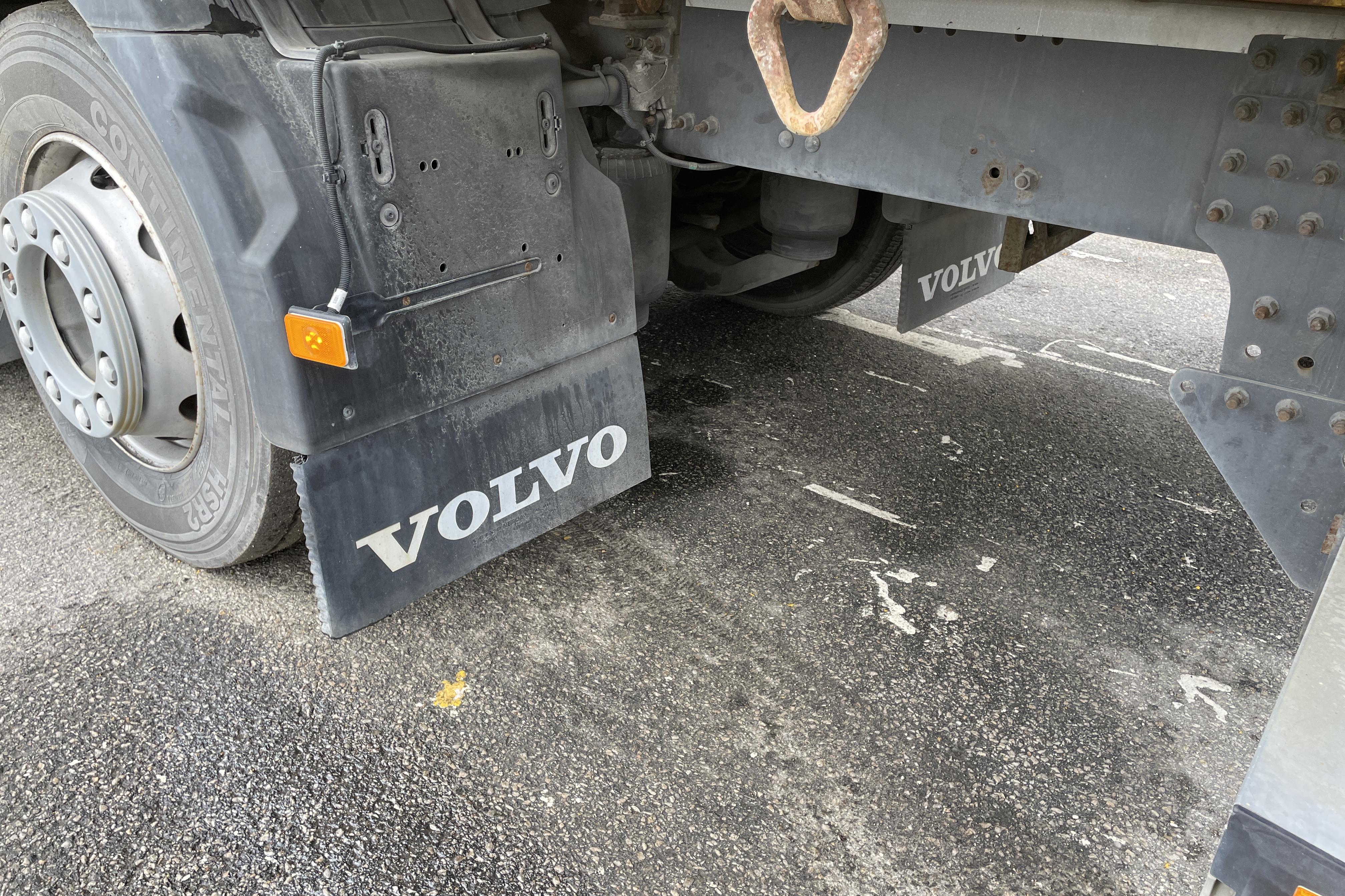 Volvo FM6*2 (linjemålningsbil) - 129 904 km - Manualna - biały - 2014