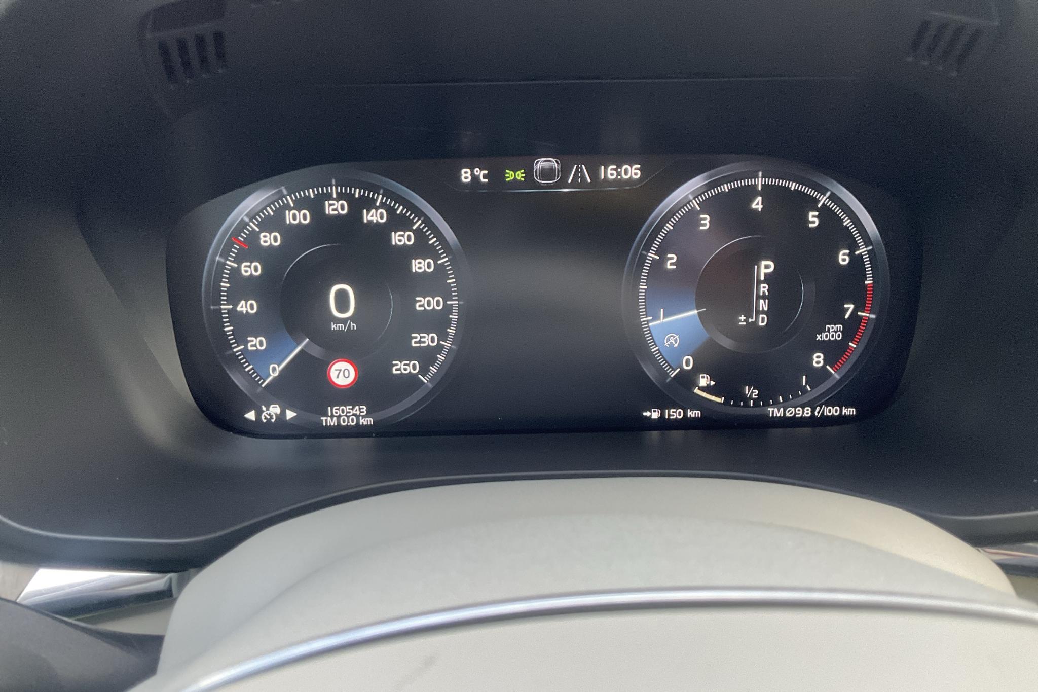 Volvo XC60 T5 AWD (250hk) - 16 055 mil - Automat - vit - 2018