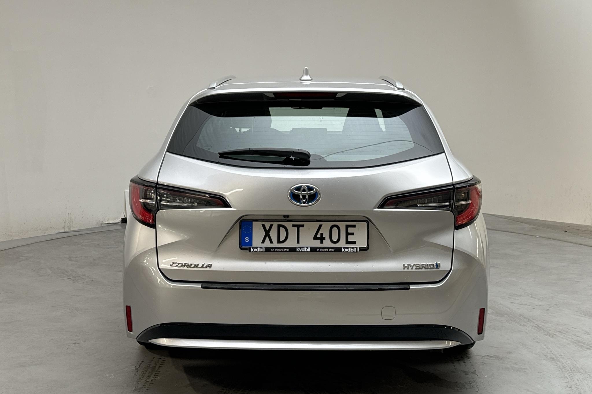 Toyota Corolla 1.8 Hybrid Touring Sports (122hk) - 55 850 km - Automatic - silver - 2020