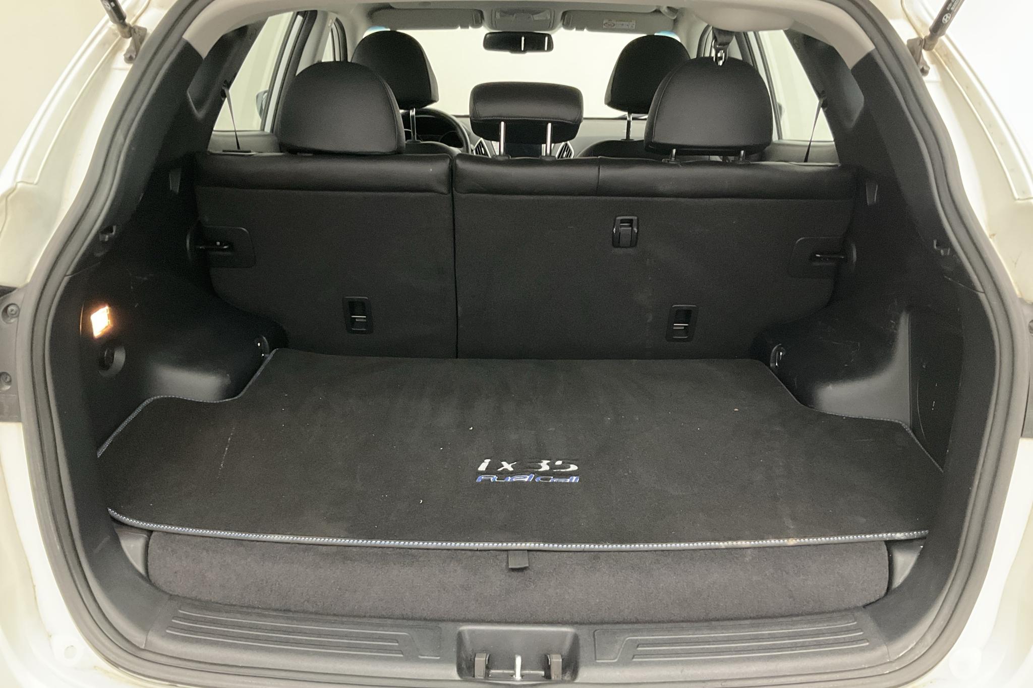 Hyundai ix35 Fuel Cell 2WD (136hk) - 22 410 km - Automatyczna - biały - 2017