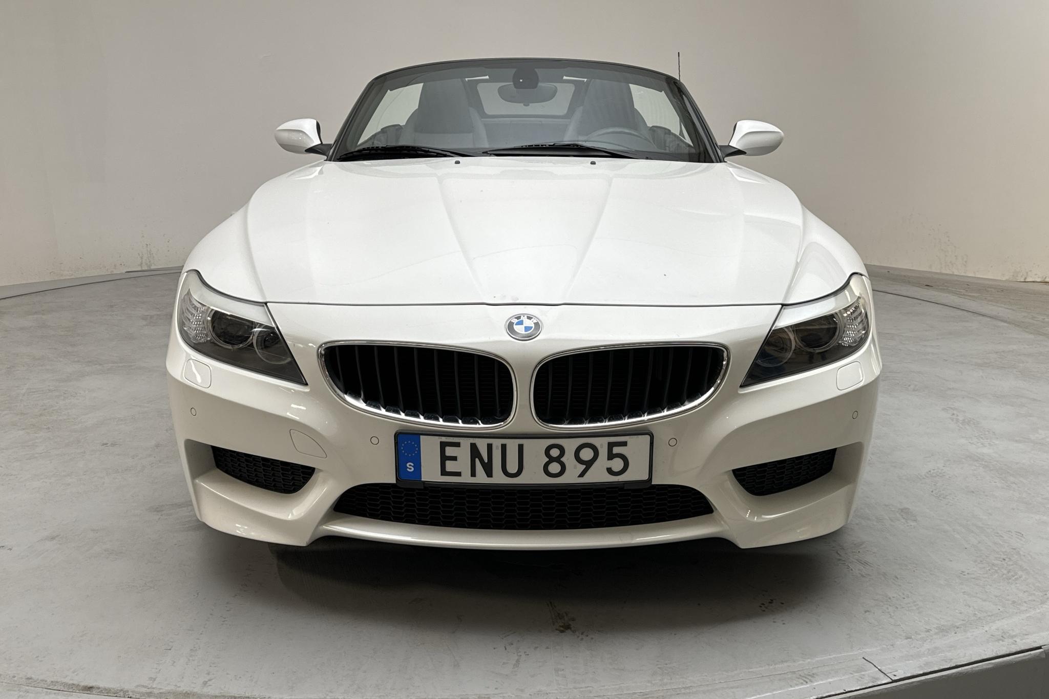 BMW Z4 sDrive 23i Roadster (204hk) - 106 310 km - Manual - white - 2011