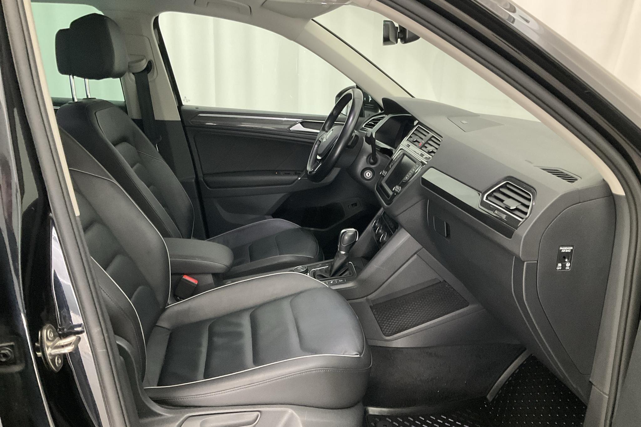 VW Tiguan 2.0 TDI 4MOTION (190hk) - 11 601 mil - Automat - svart - 2017