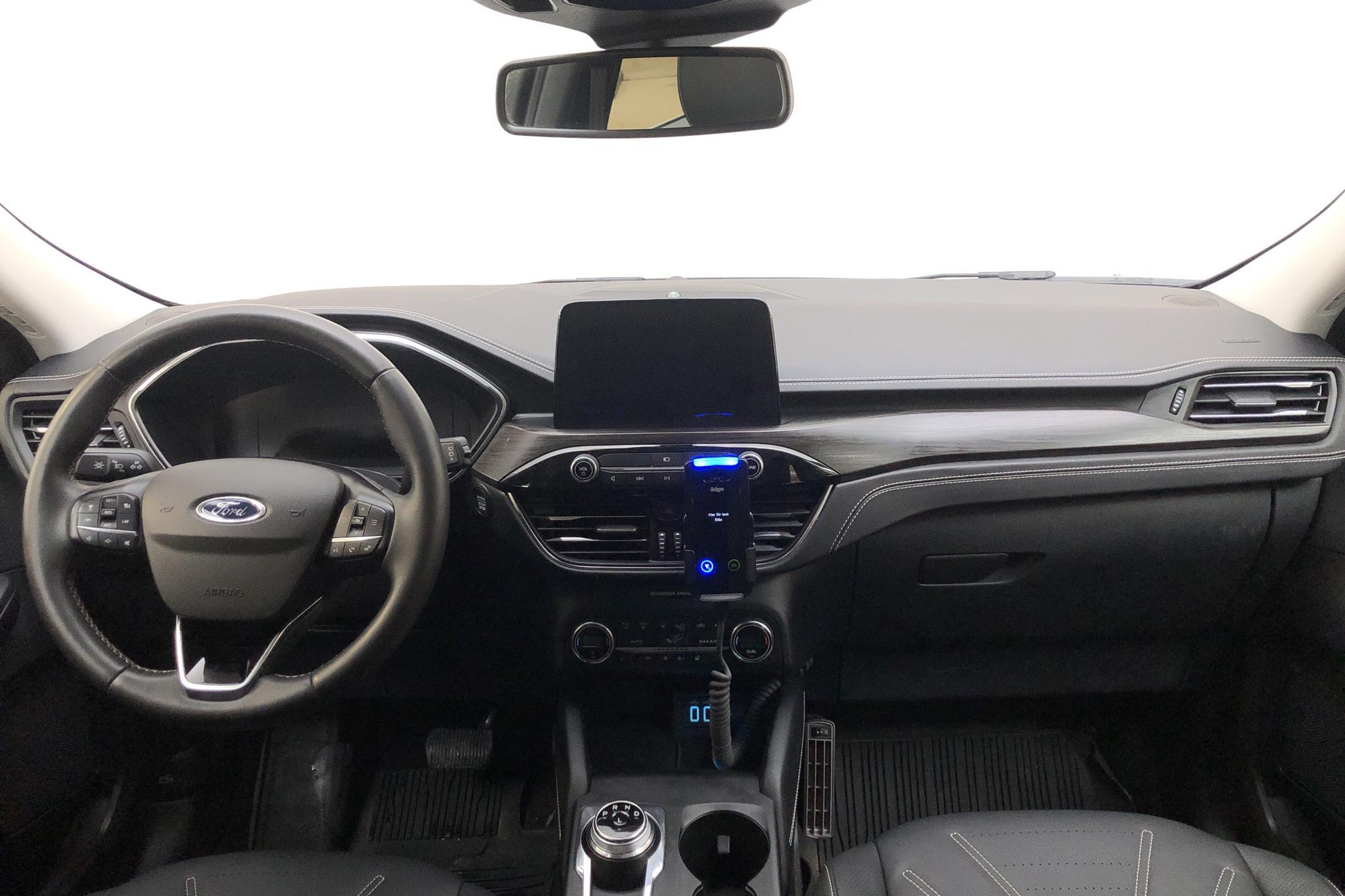 Ford Kuga 2.5 hybrid AWD (190hk) - 9 480 mil - Automat - vit - 2022