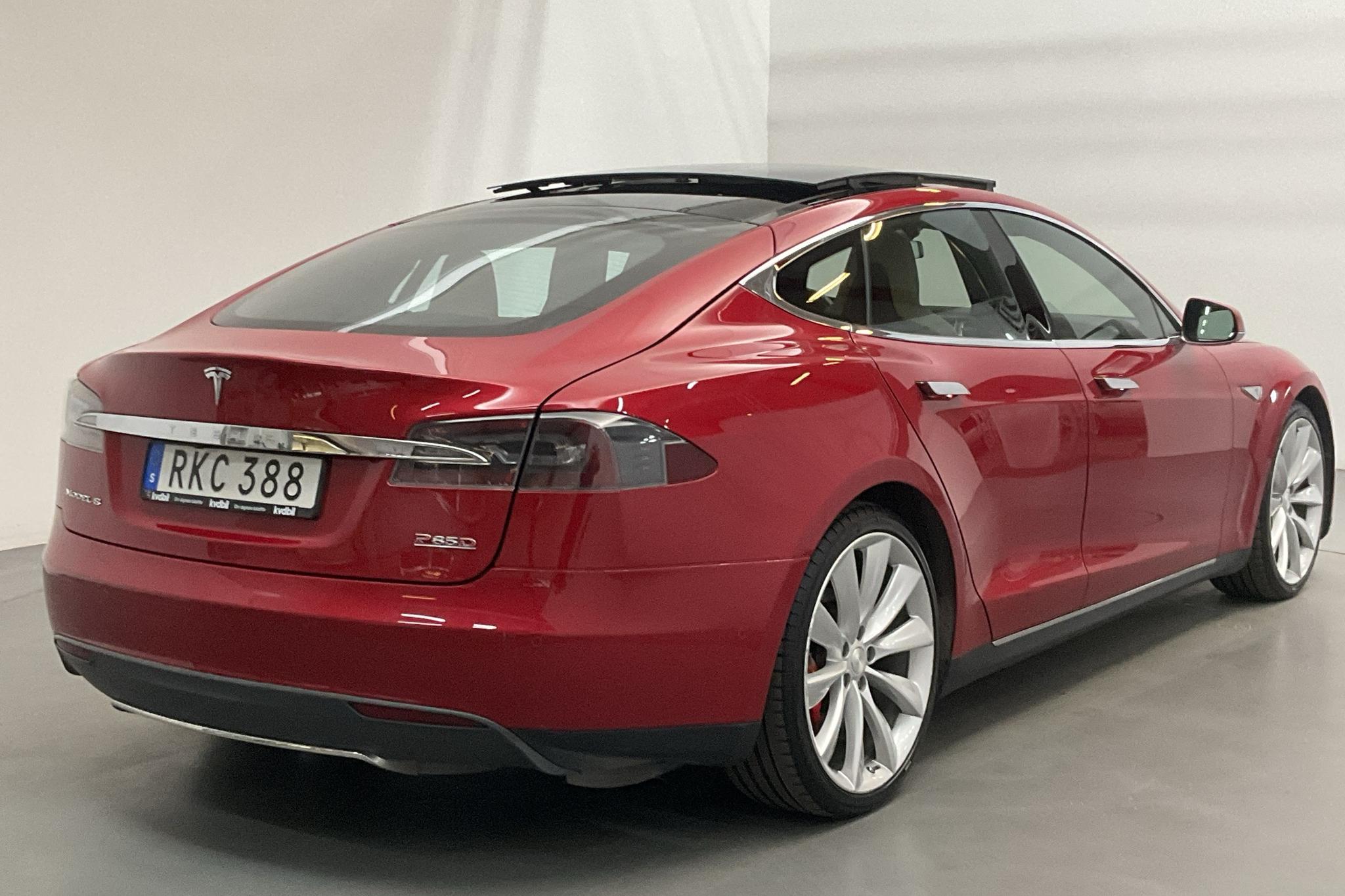 Tesla Model S P85D - 109 900 km - Automatic - red - 2015