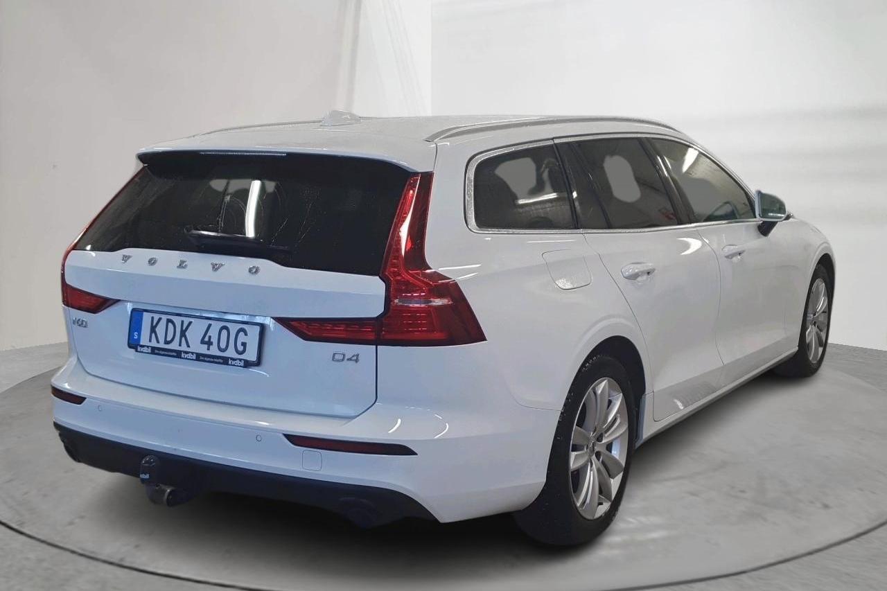 Volvo V60 D4 (190hk) - 134 440 km - Automatyczna - biały - 2021