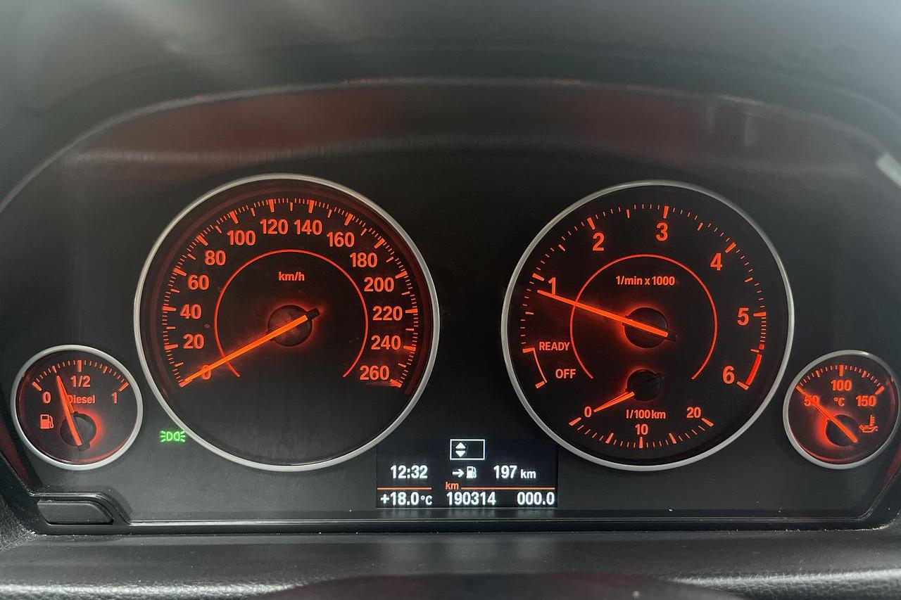 BMW 320d xDrive Touring, F31 (184hk) - 19 032 mil - Manuell - vit - 2014