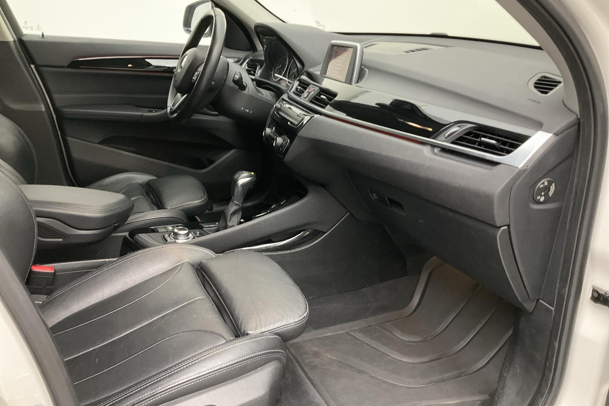BMW X1 sDrive18d, F48 (150hk) - 96 820 km - Automatyczna - biały - 2016