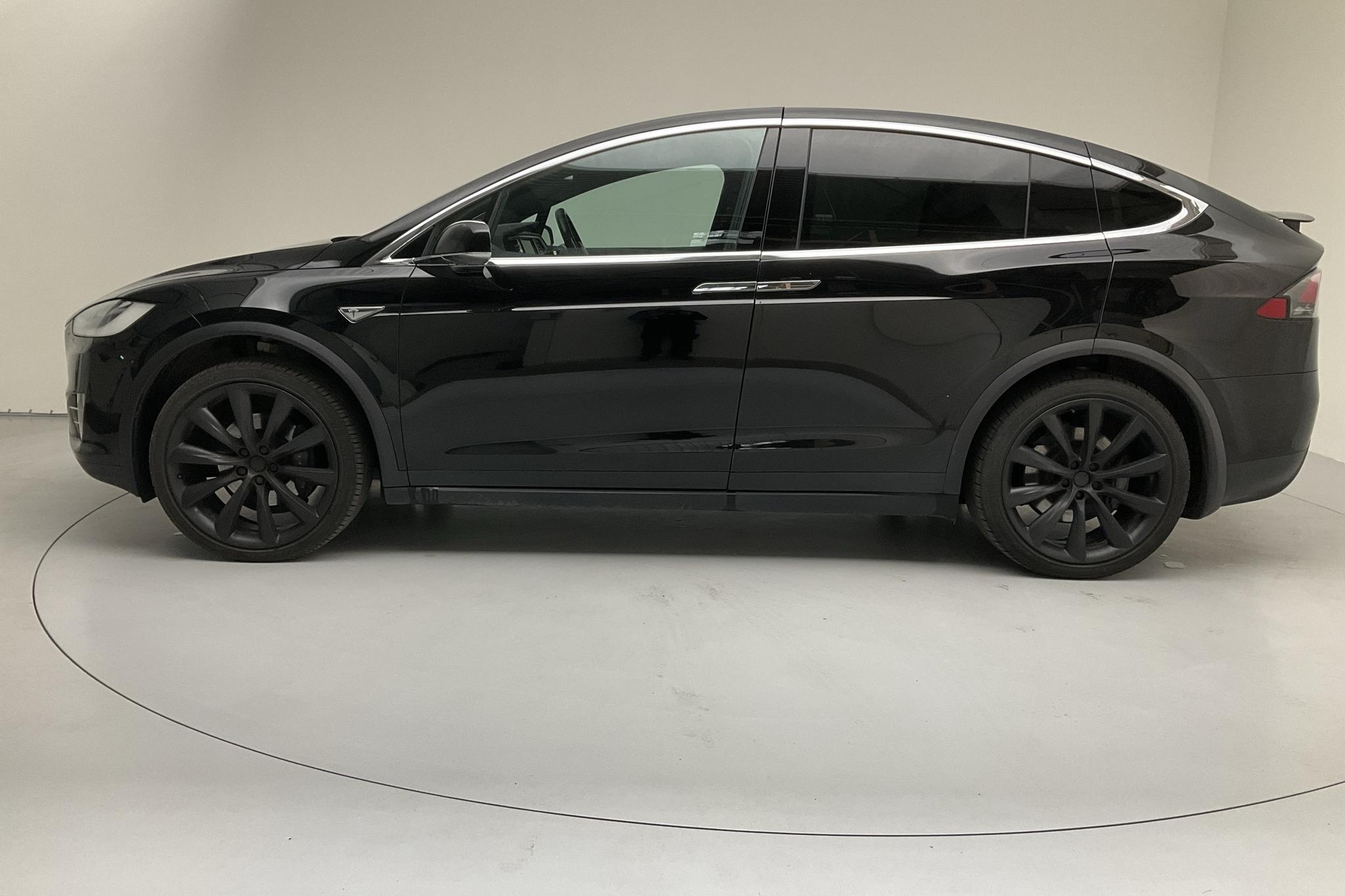 Tesla Model X 90D - 17 413 mil - Automat - svart - 2016