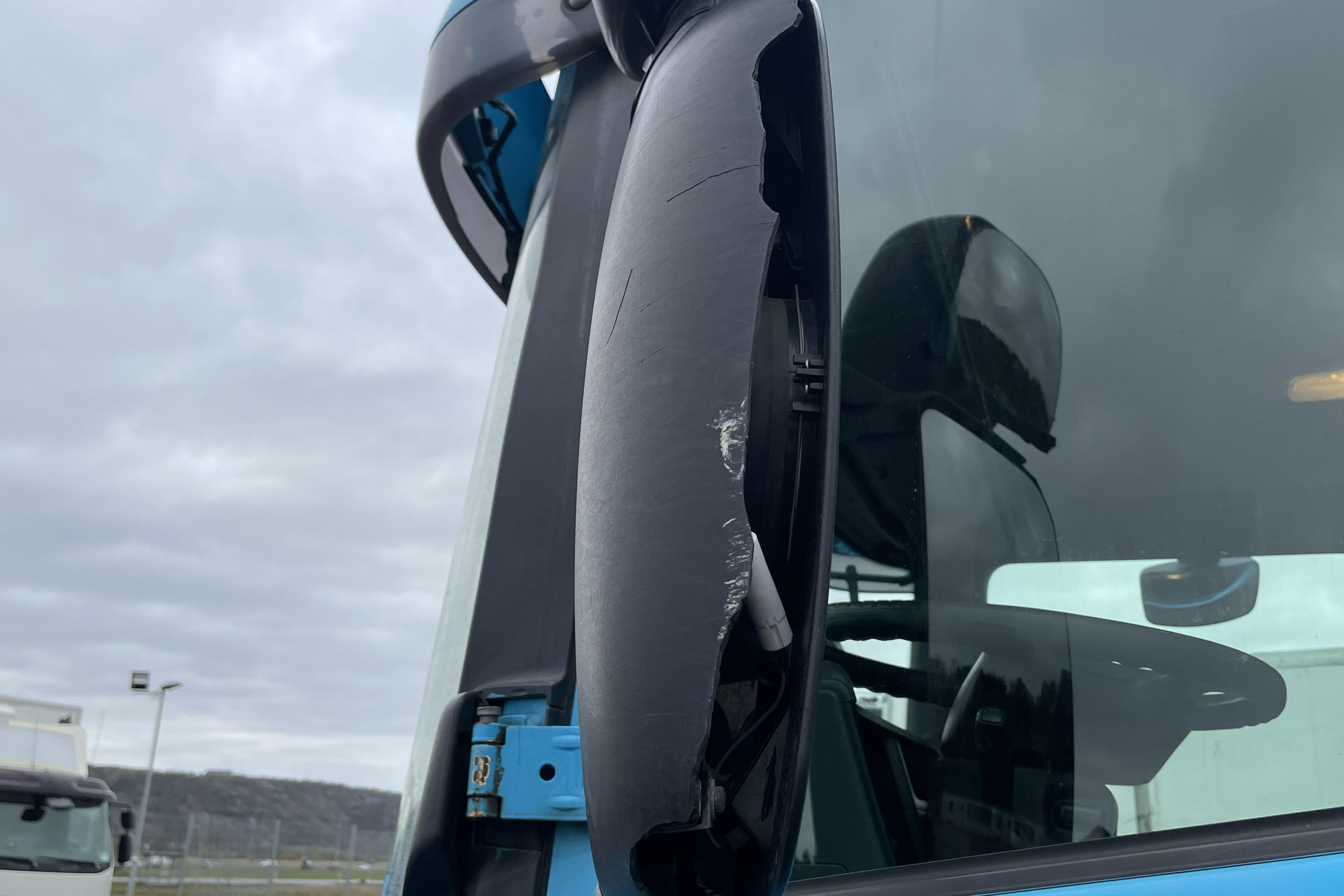 Scania P230 - 661 640 km - Automat - blå - 2013