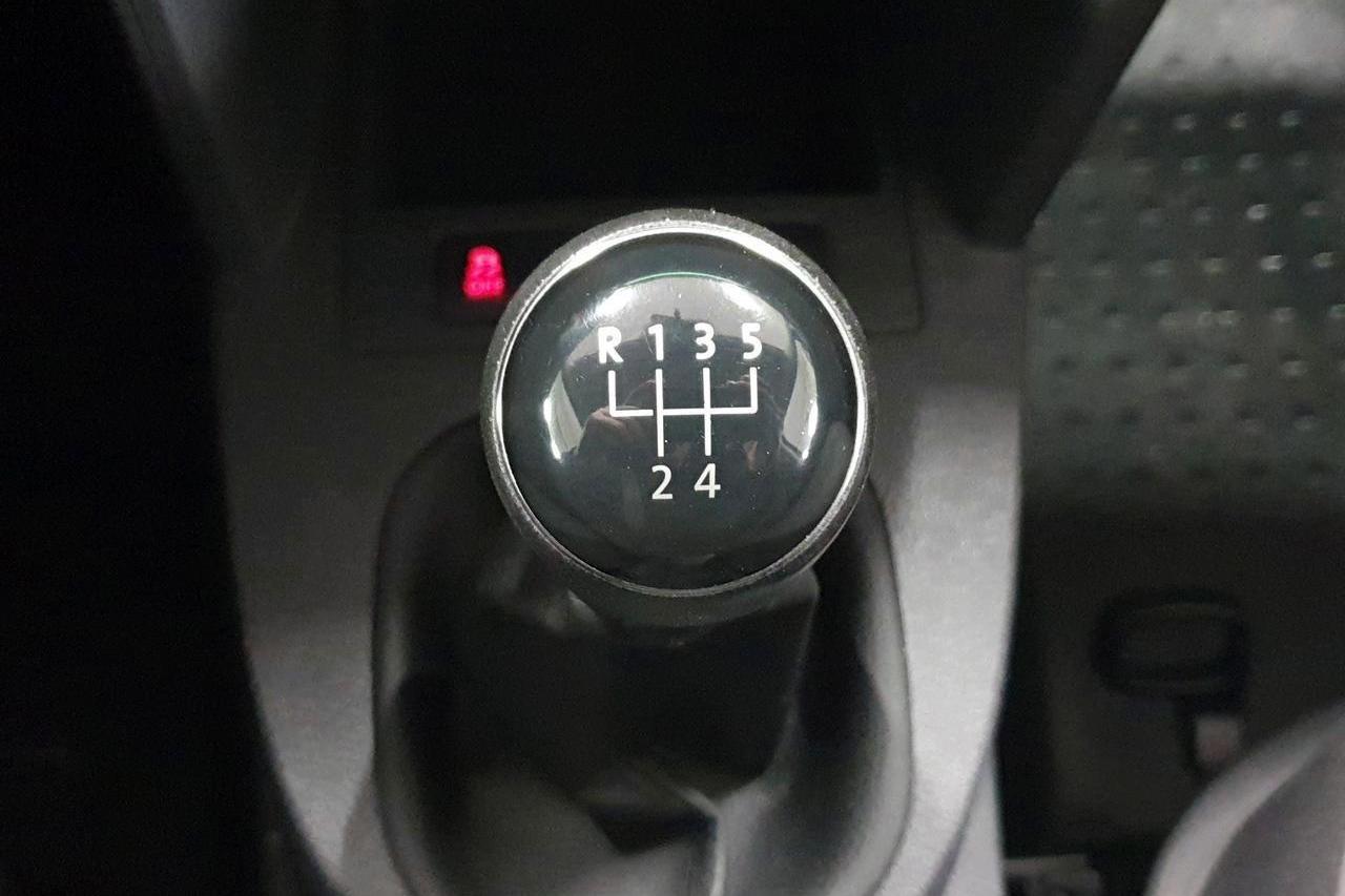 VW Caddy 1.6 TDI Maxi Skåp (102hk) - 70 400 km - Manual - black - 2014