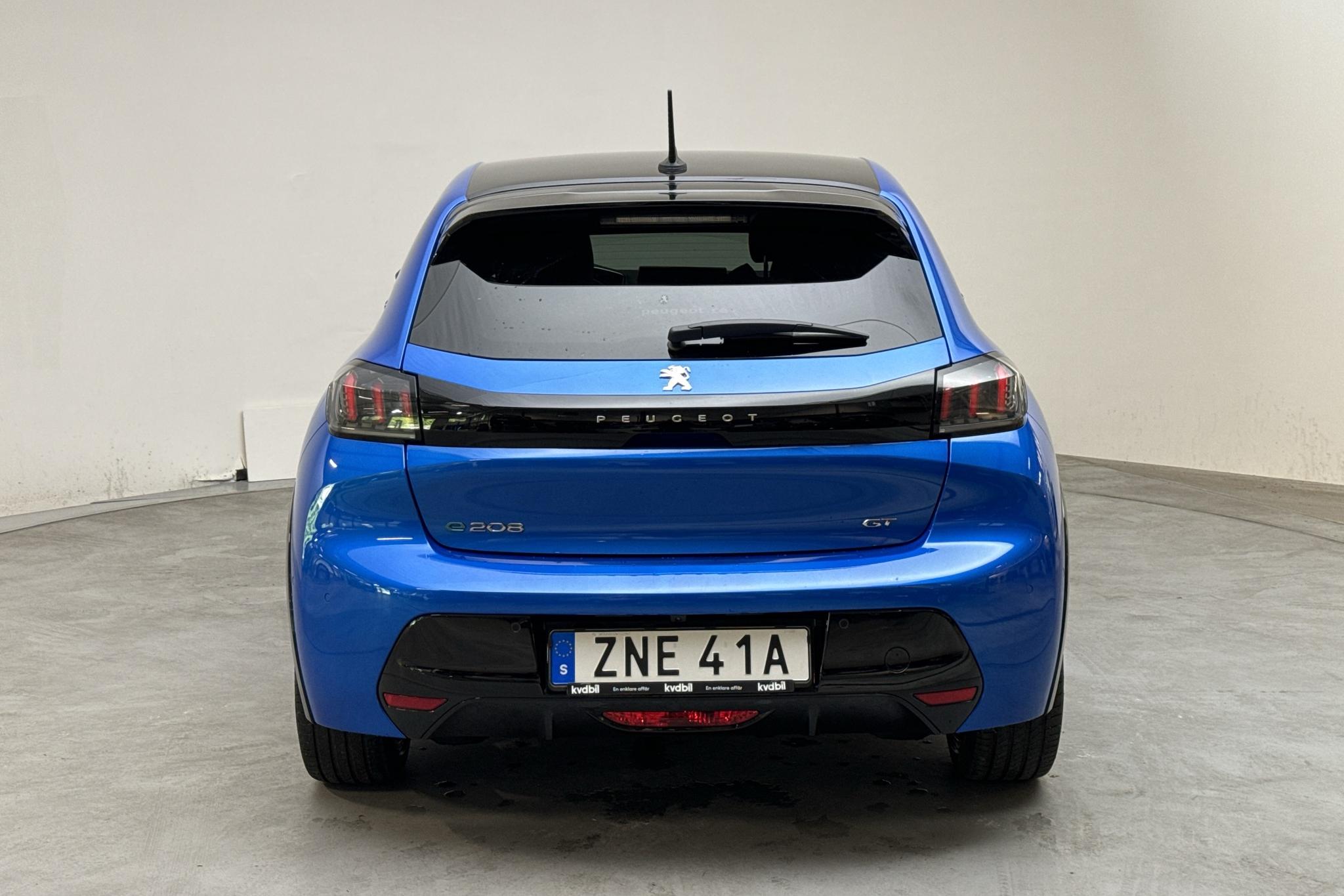 Peugeot e-208 50 kWh 5dr (136hk) - 2 509 mil - Automat - blå - 2021