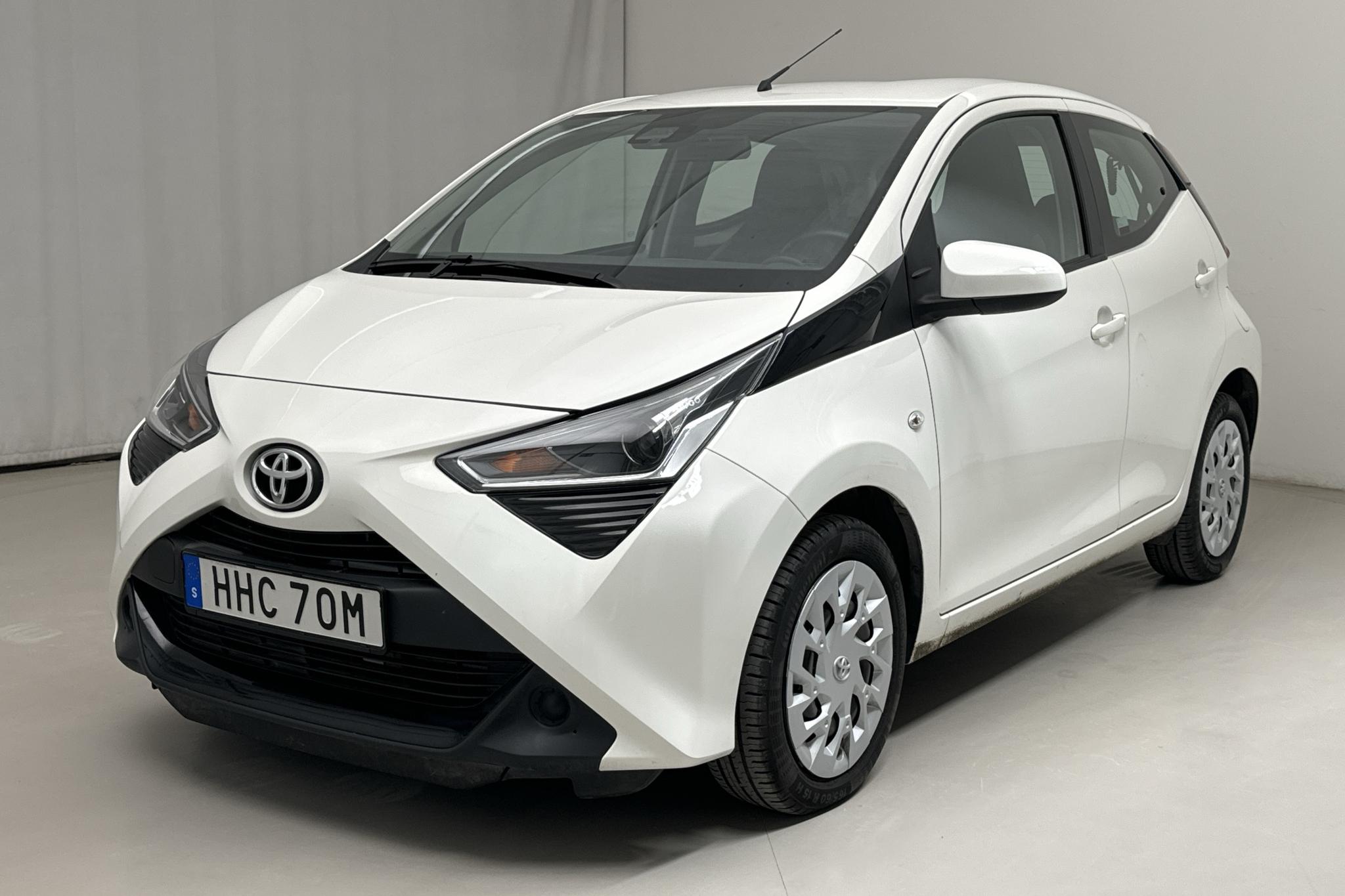 Toyota Aygo 1.0 5dr (72hk) - 12 280 km - Manuaalinen - valkoinen - 2021