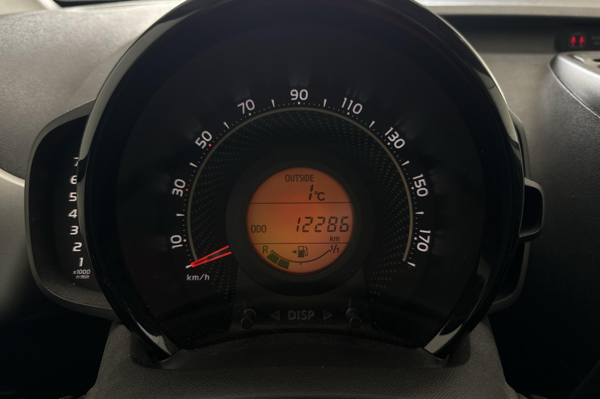 Toyota Aygo 1.0 5dr (72hk) - 12 280 km - Manuaalinen - valkoinen - 2021