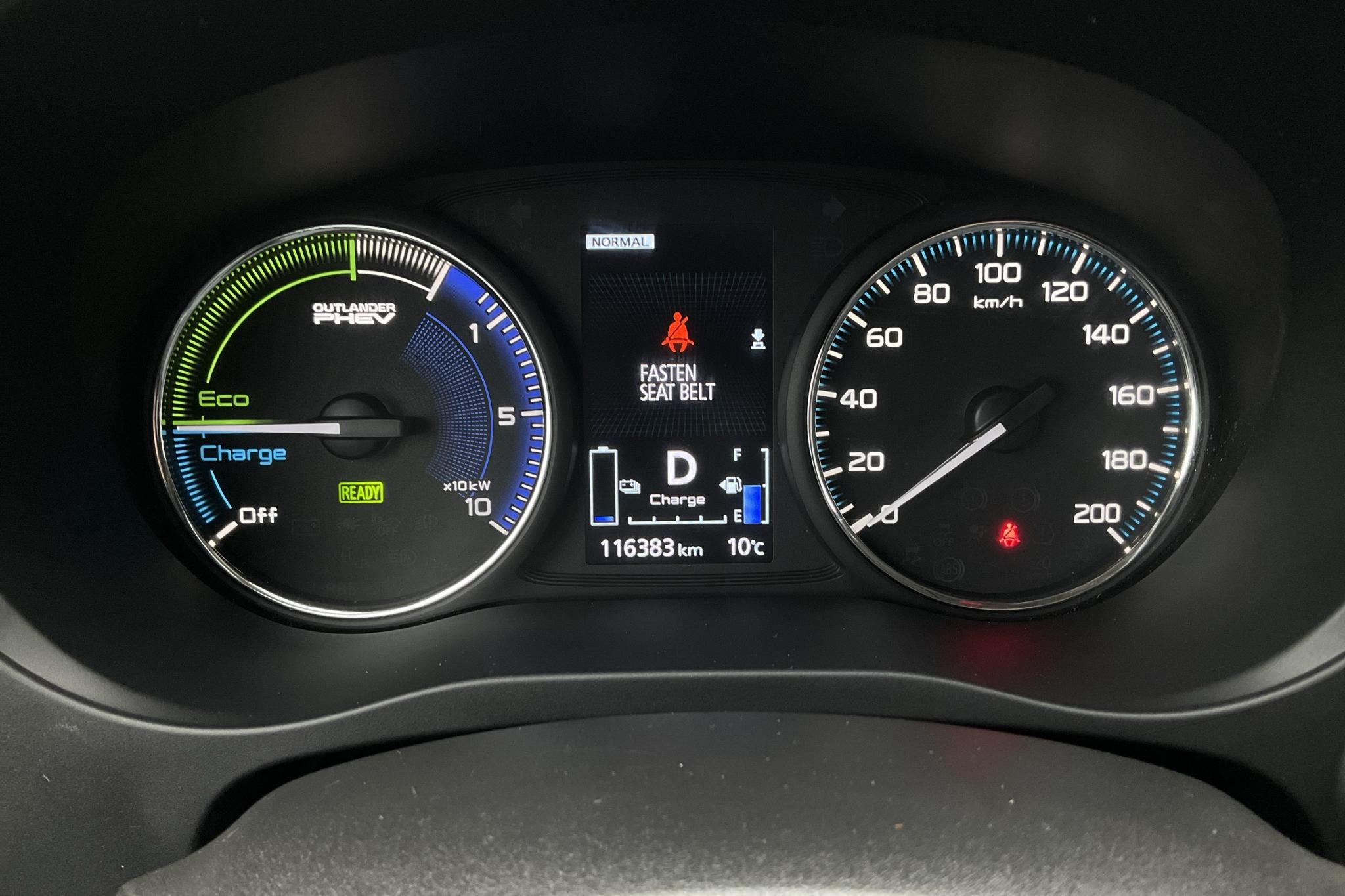 Mitsubishi Outlander 2.4 Plug-in Hybrid 4WD (136hk) - 116 370 km - Automatyczna - czerwony - 2019