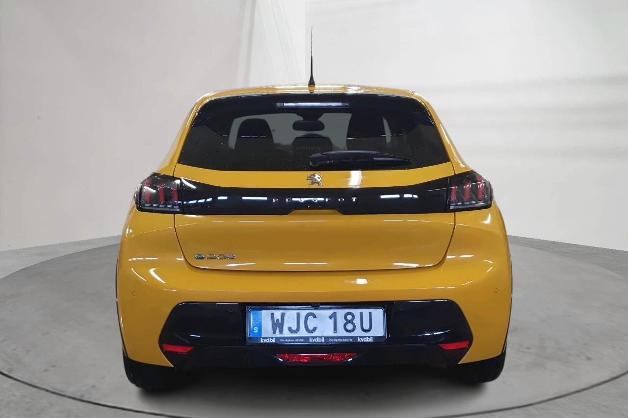 Peugeot e-208 50 kWh 5dr (136hk) - 2 113 mil - Automat - gul - 2021