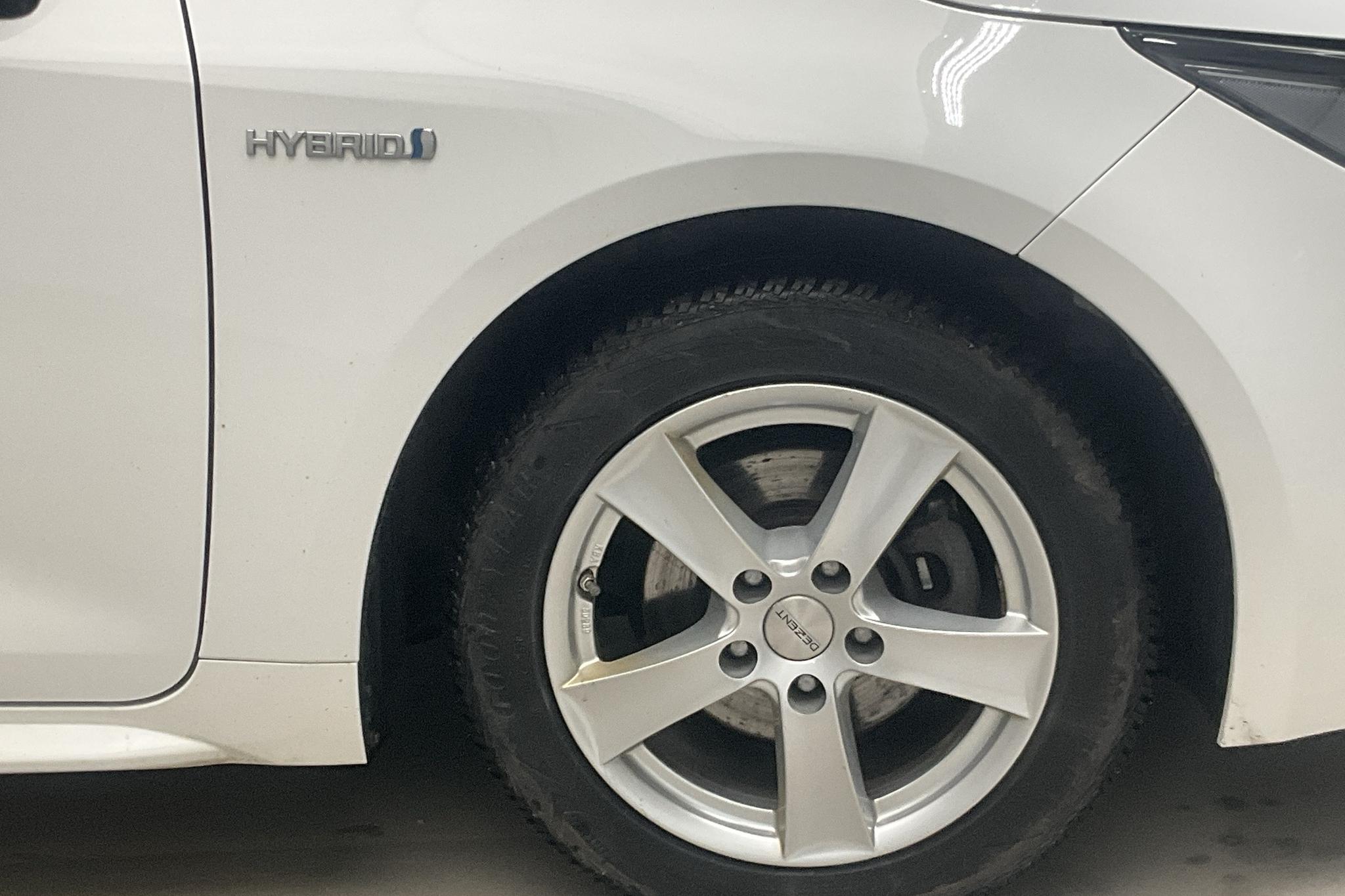 Toyota Corolla 1.8 Hybrid Touring Sports (122hk) - 7 386 mil - Automat - vit - 2021