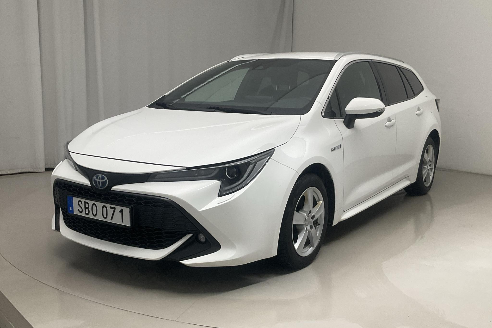 Toyota Corolla 1.8 Hybrid Touring Sports (122hk) - 73 860 km - Automatic - white - 2021