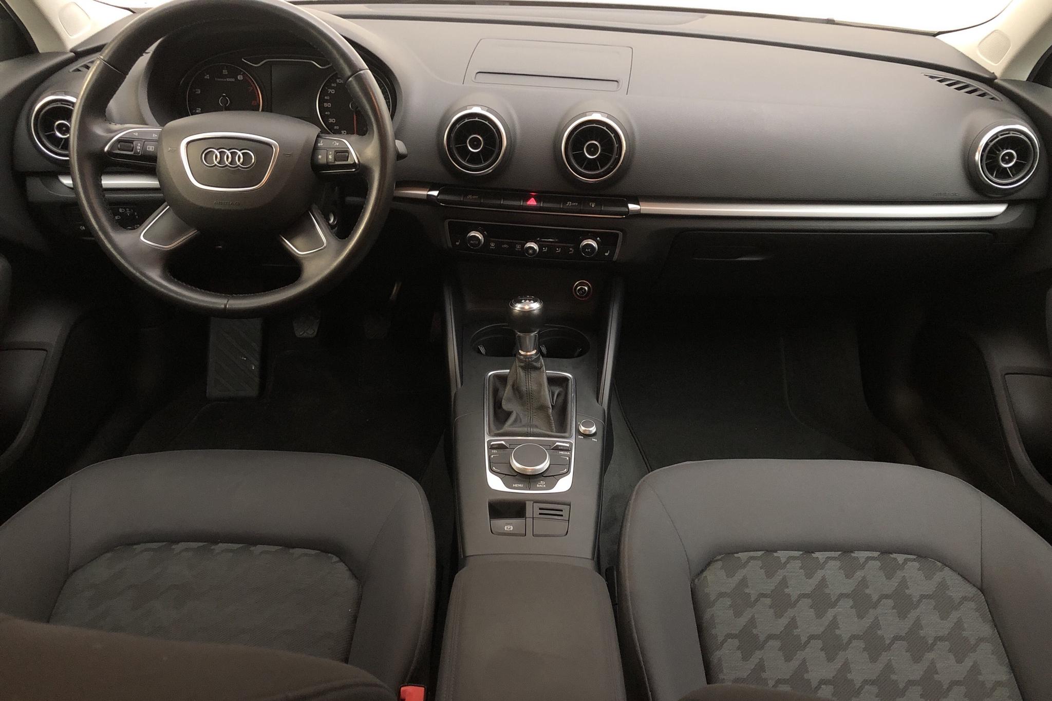 Audi A3 1.2 TFSI Sportback (105hk) - 79 100 km - Manual - black - 2014
