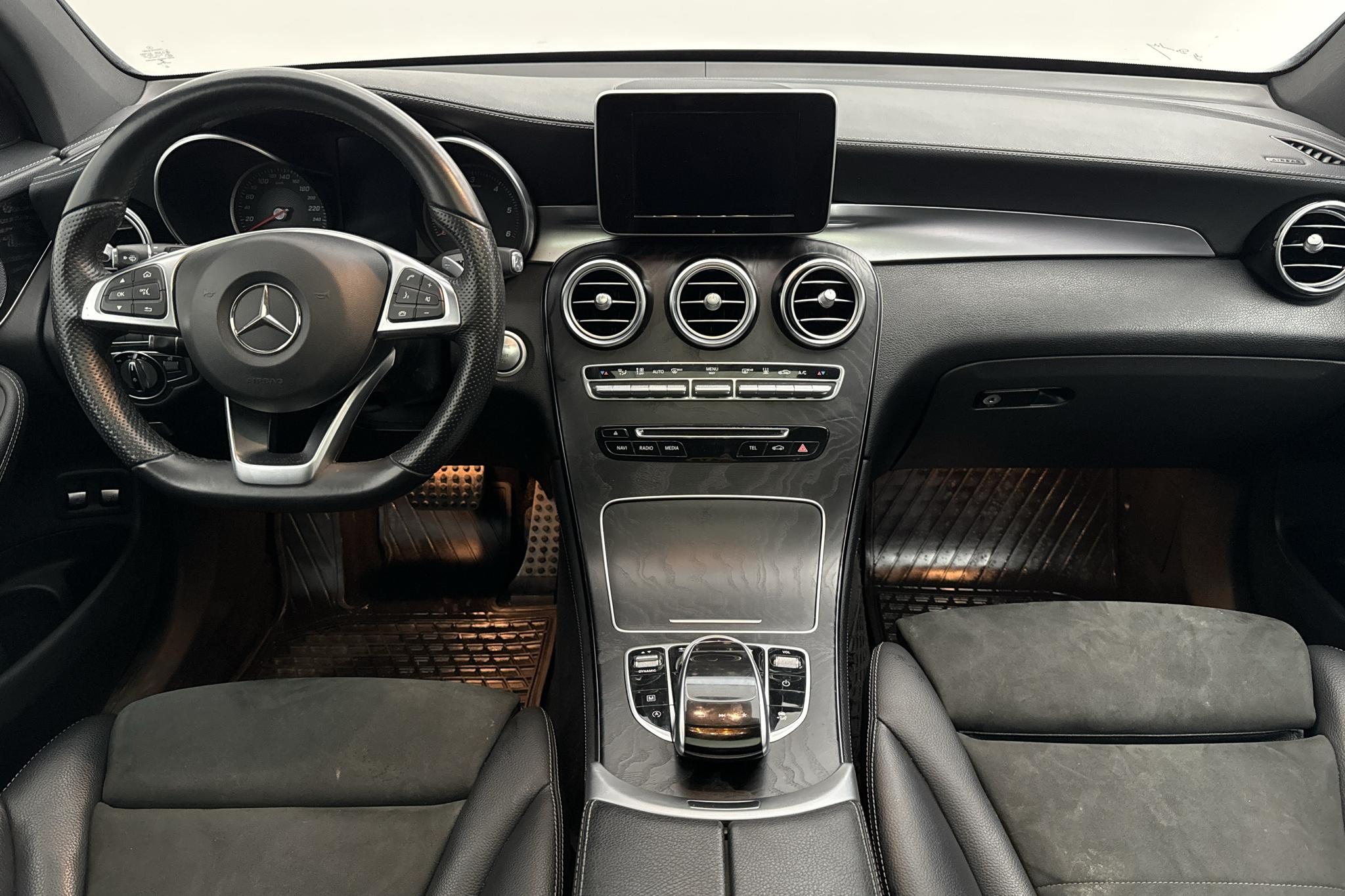 Mercedes GLC 220 d 4MATIC Coupé C253 (170hk) - 10 657 mil - Automat - silver - 2017