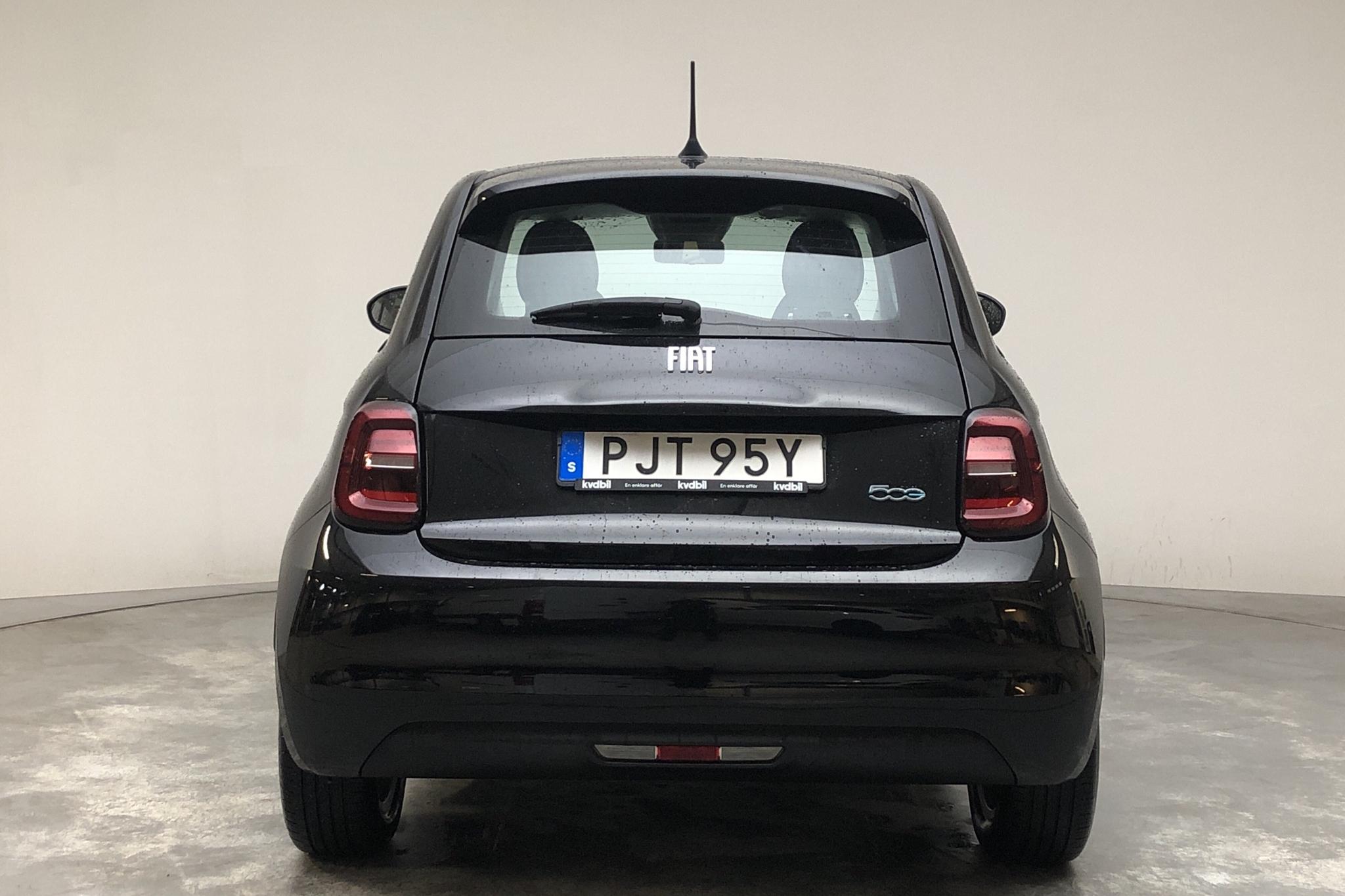 Fiat 500e (118hk) - 29 420 km - Manualna - czarny - 2021