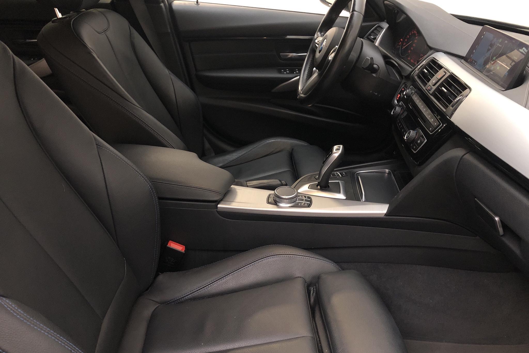 BMW 320d xDrive Touring, F31 (190hk) - 8 124 mil - Automat - svart - 2019
