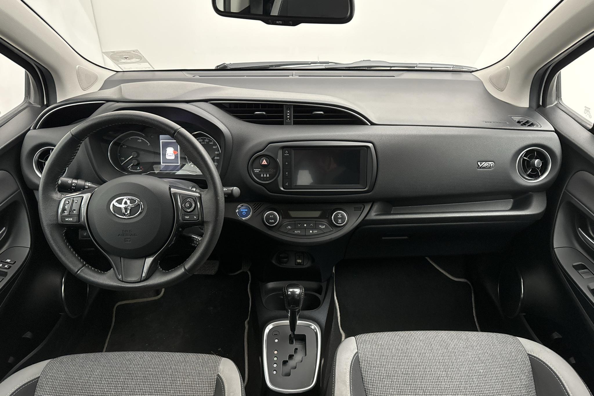 Toyota Yaris 1.5 Hybrid 5dr (101hk) - 68 940 km - Automaattinen - valkoinen - 2020