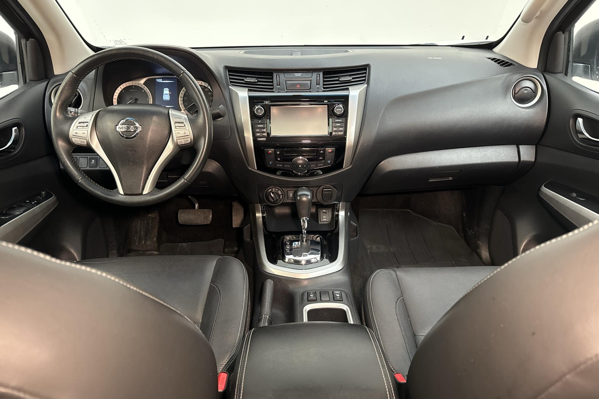 Nissan Navara 2.3 dCi 4x4 (190hk) - 11 538 mil - Automat - vit - 2017