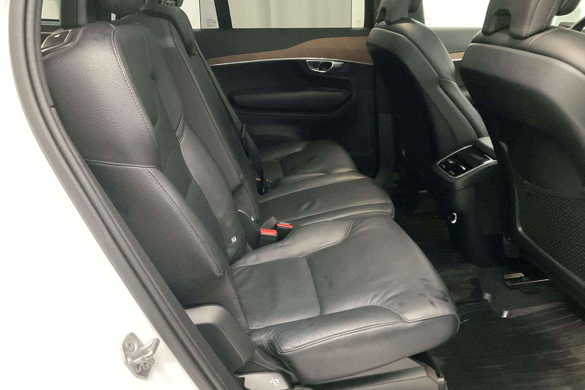 Volvo XC90 D5 AWD (235hk) - 14 092 mil - Automat - vit - 2019