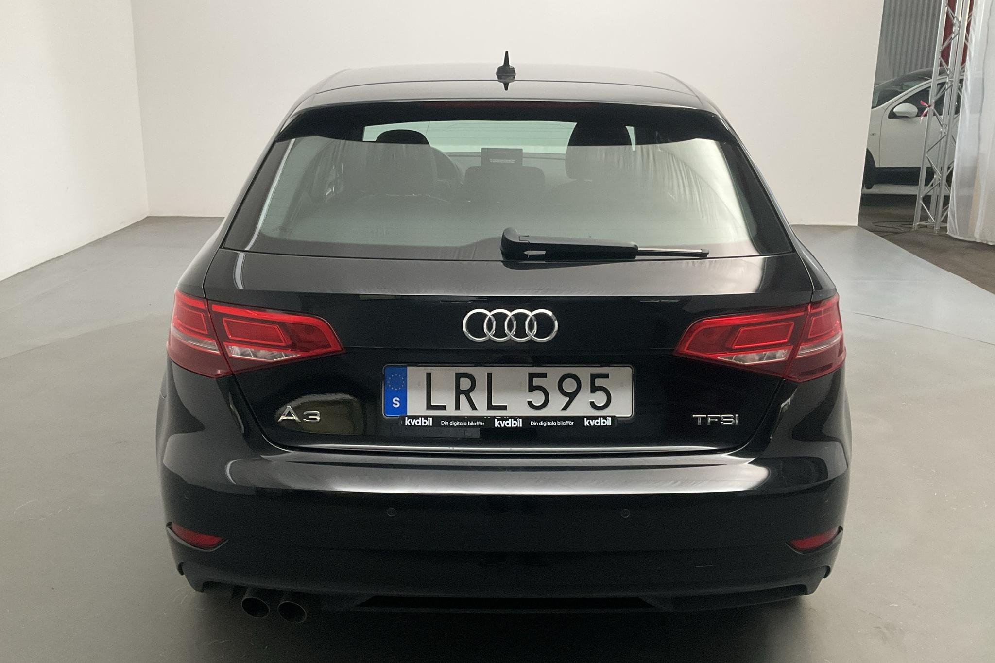 Audi A3 1.5 TFSI Sportback (150hk) - 46 670 km - Manual - black - 2018