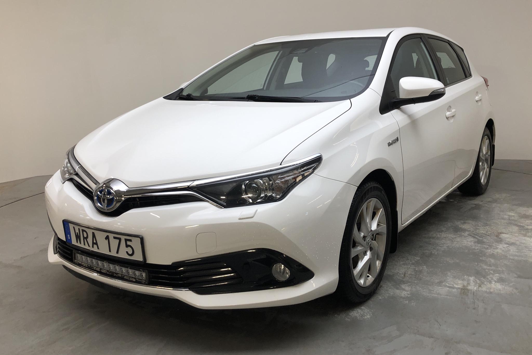 Toyota Auris 1.8 HSD 5dr (99hk) - 185 790 km - Automatic - white - 2018