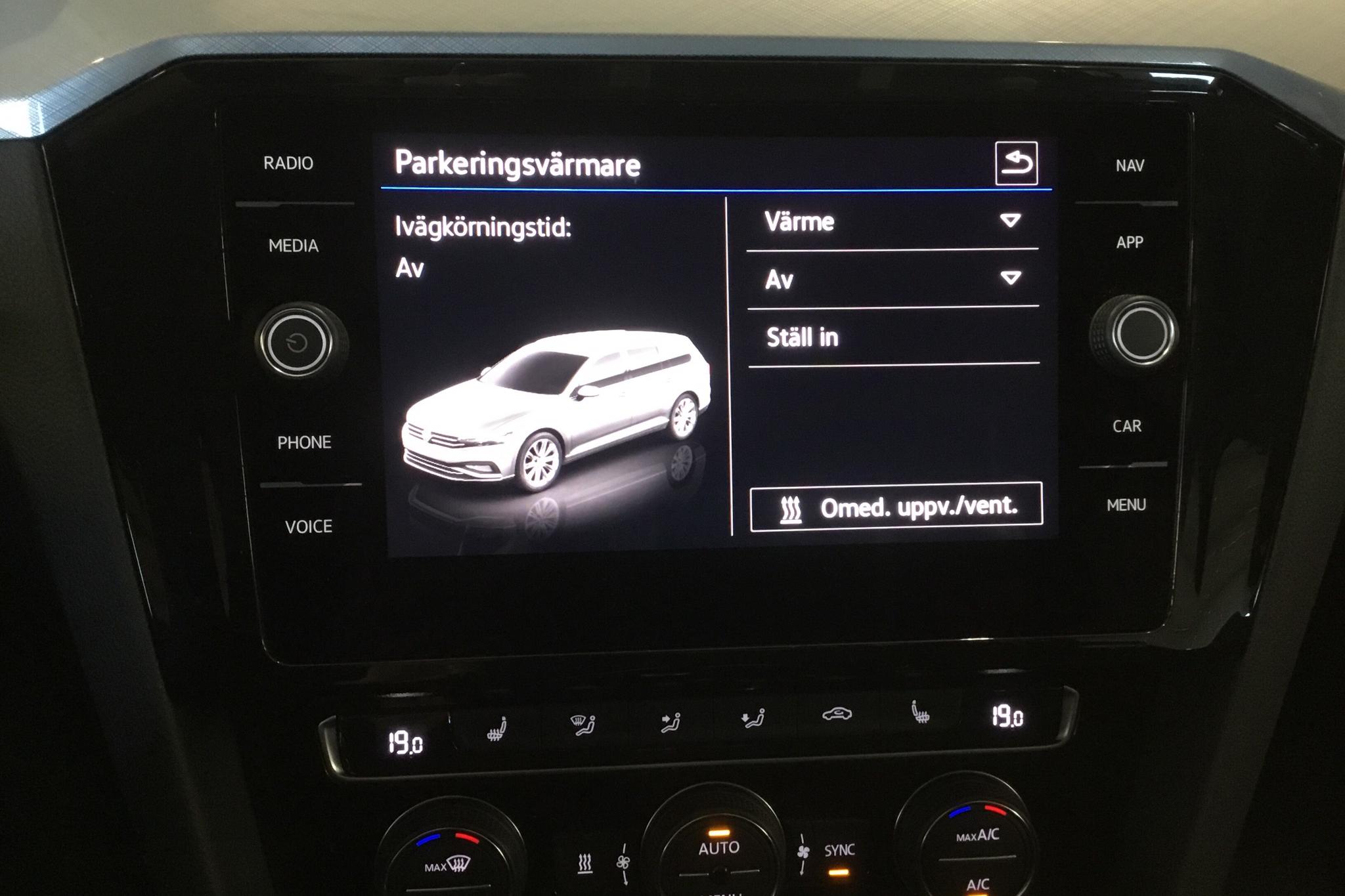 VW Passat 1.5 TSI Sportscombi (150hk) - 11 376 mil - Automat - vit - 2020