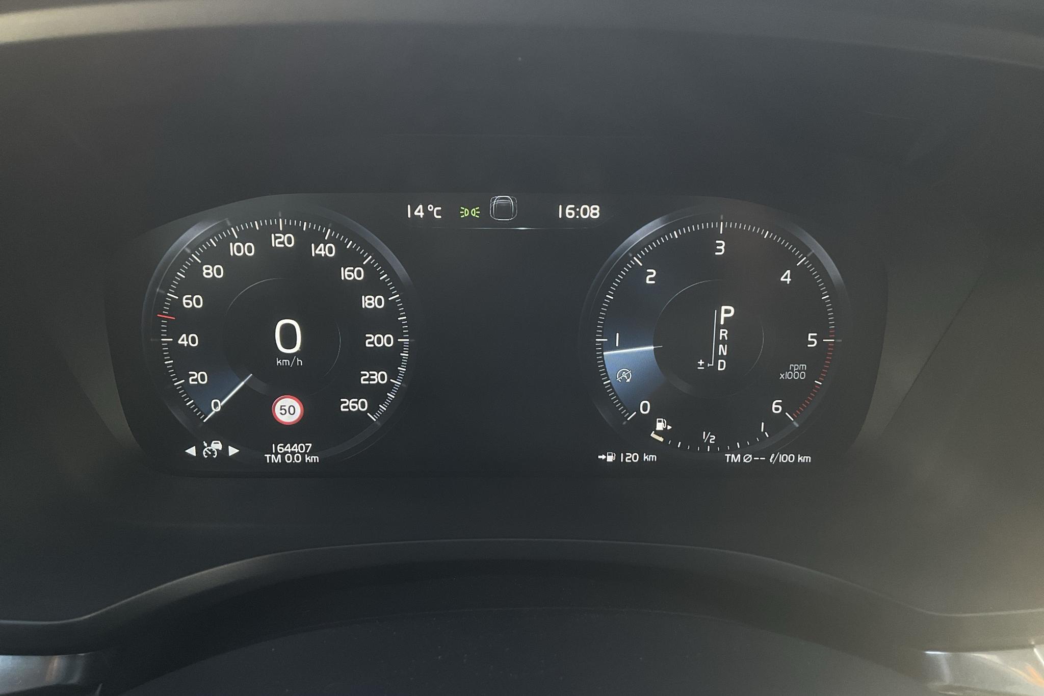 Volvo V60 D4 (190hk) - 164 410 km - Automatyczna - czarny - 2020