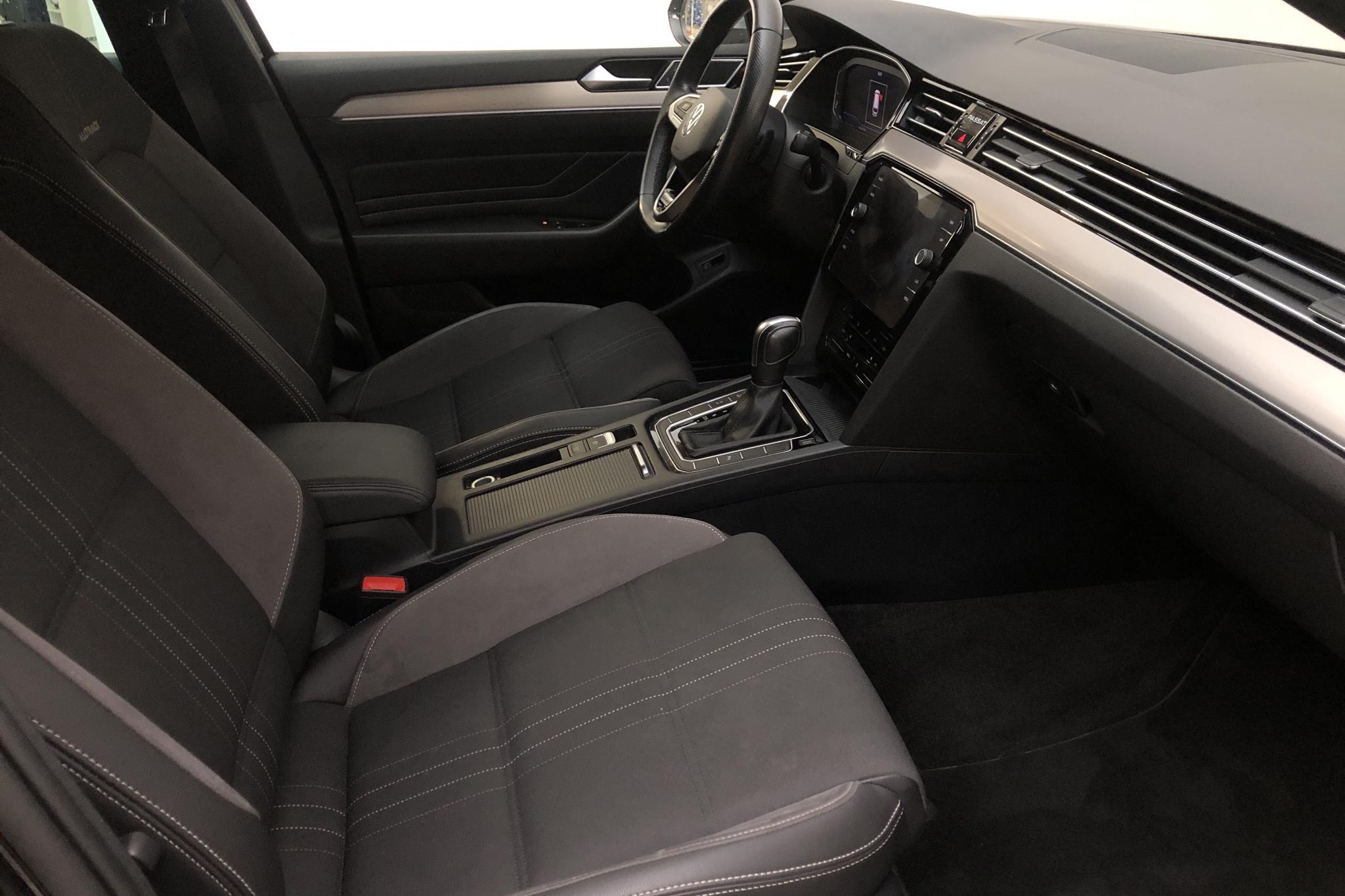 VW Passat Alltrack 2.0 TDI Sportscombi 4Motion (200hk) - 143 250 km - Automatic - black - 2021