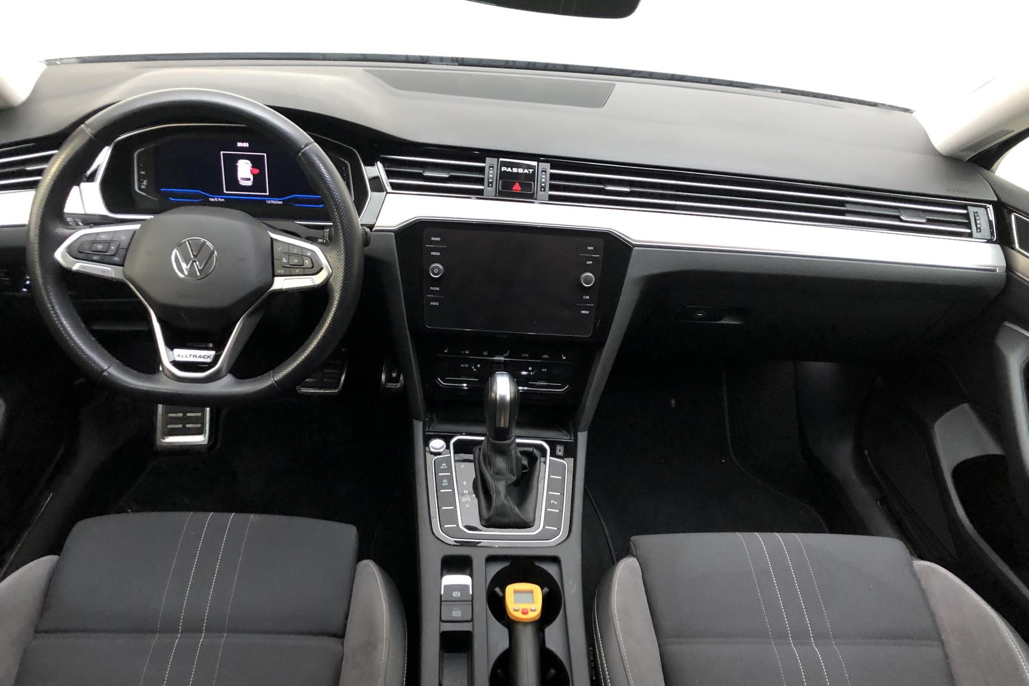 VW Passat Alltrack 2.0 TDI Sportscombi 4Motion (200hk) - 127 920 km - Automatic - black - 2021