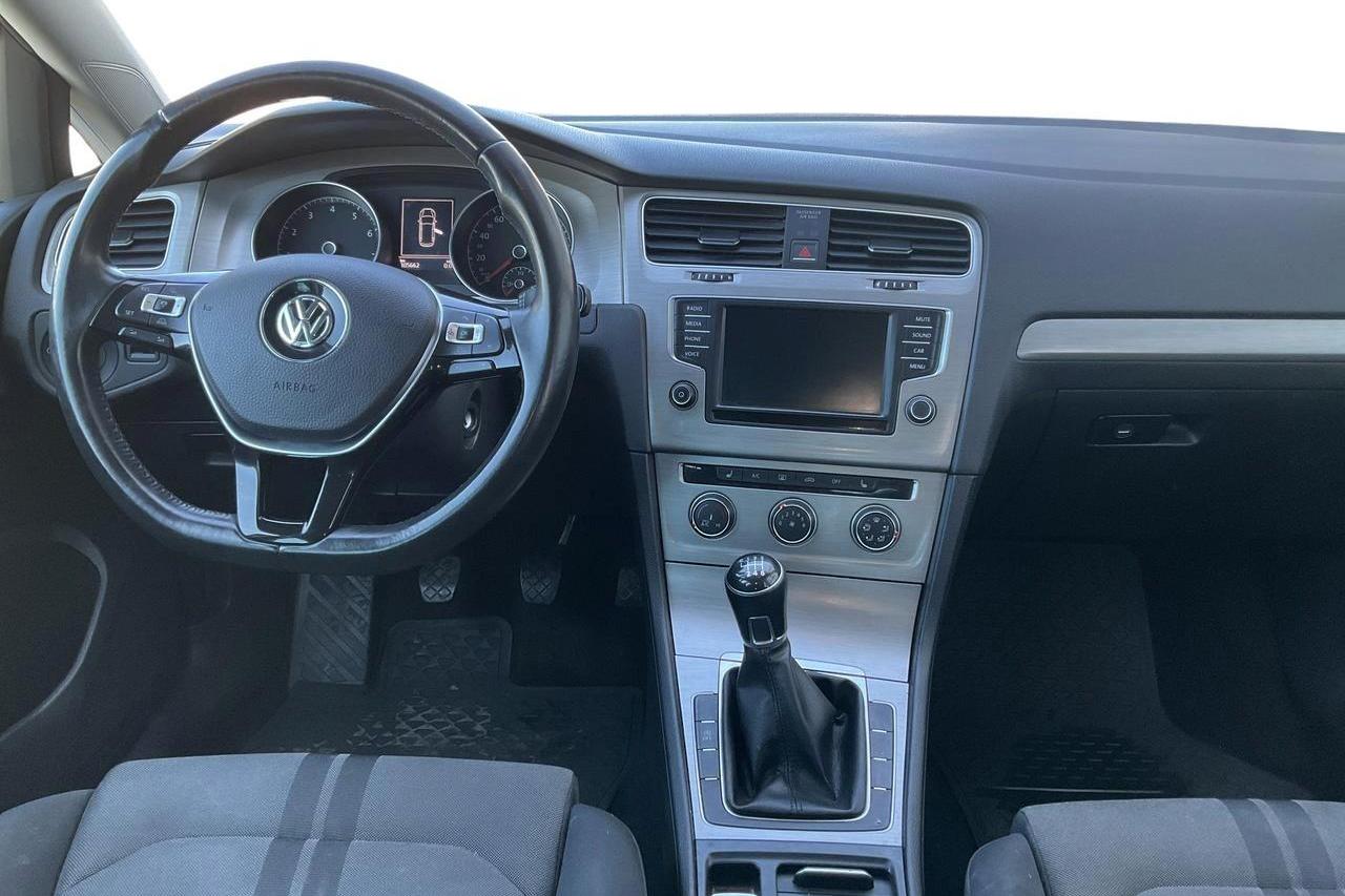 VW Golf VII 1.2 TSI Sportscombi (110hk) - 10 566 mil - Manuell - blå - 2016