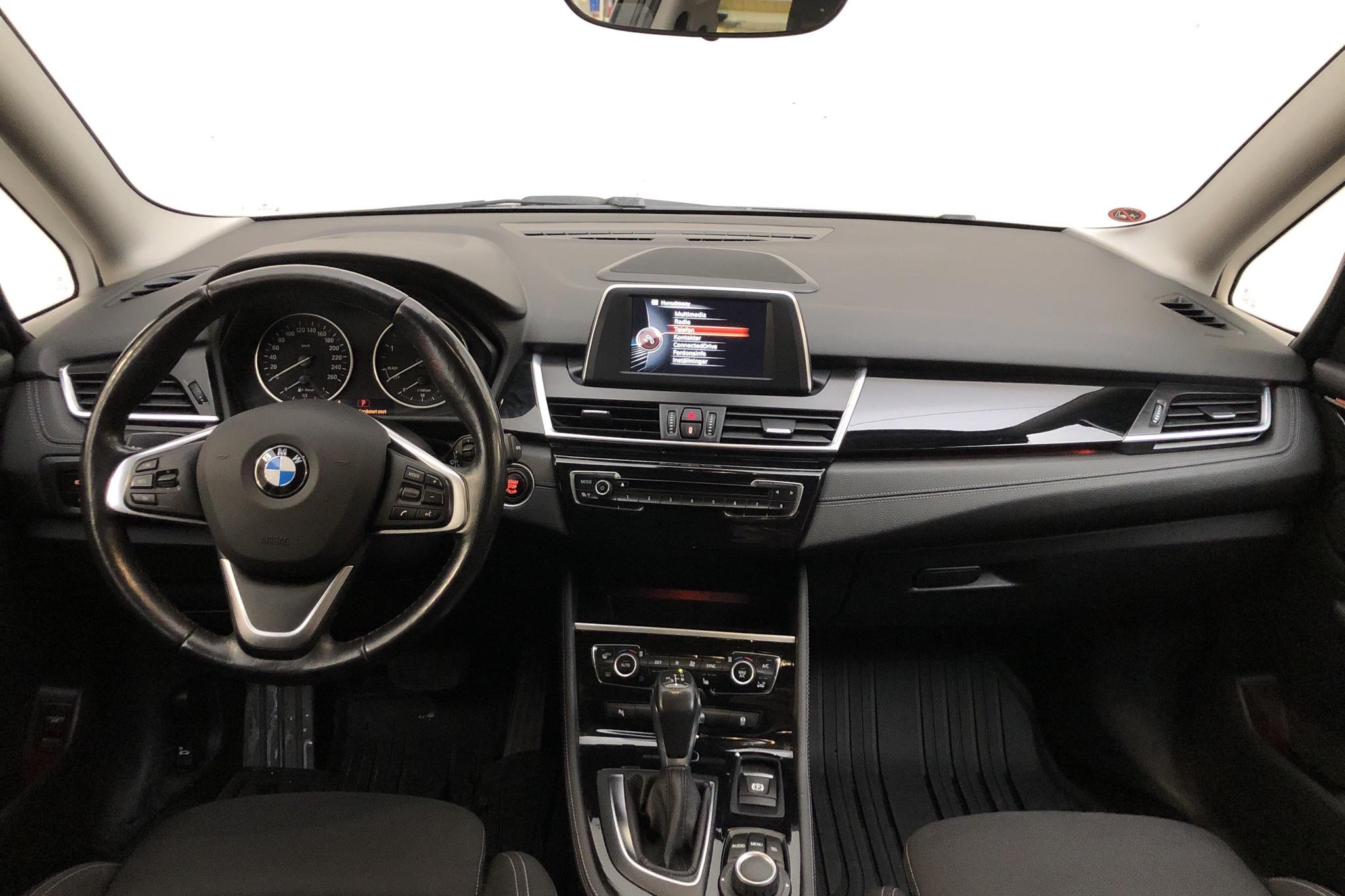 BMW 218d Gran Tourer, F46 (150hk) - 15 642 mil - Automat - svart - 2016