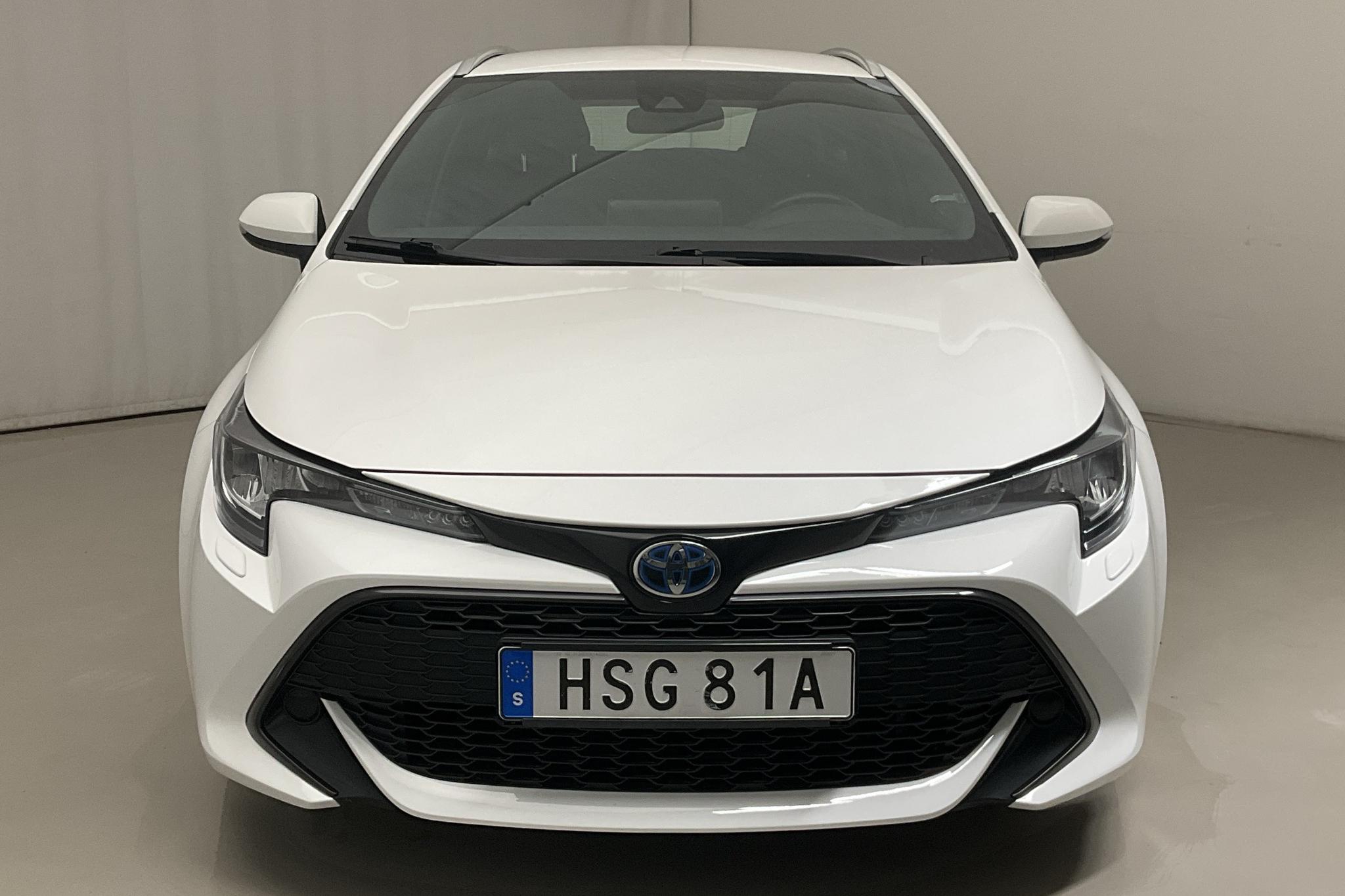 Toyota Corolla 1.8 Hybrid Touring Sports (122hk) - 8 028 mil - Automat - vit - 2020