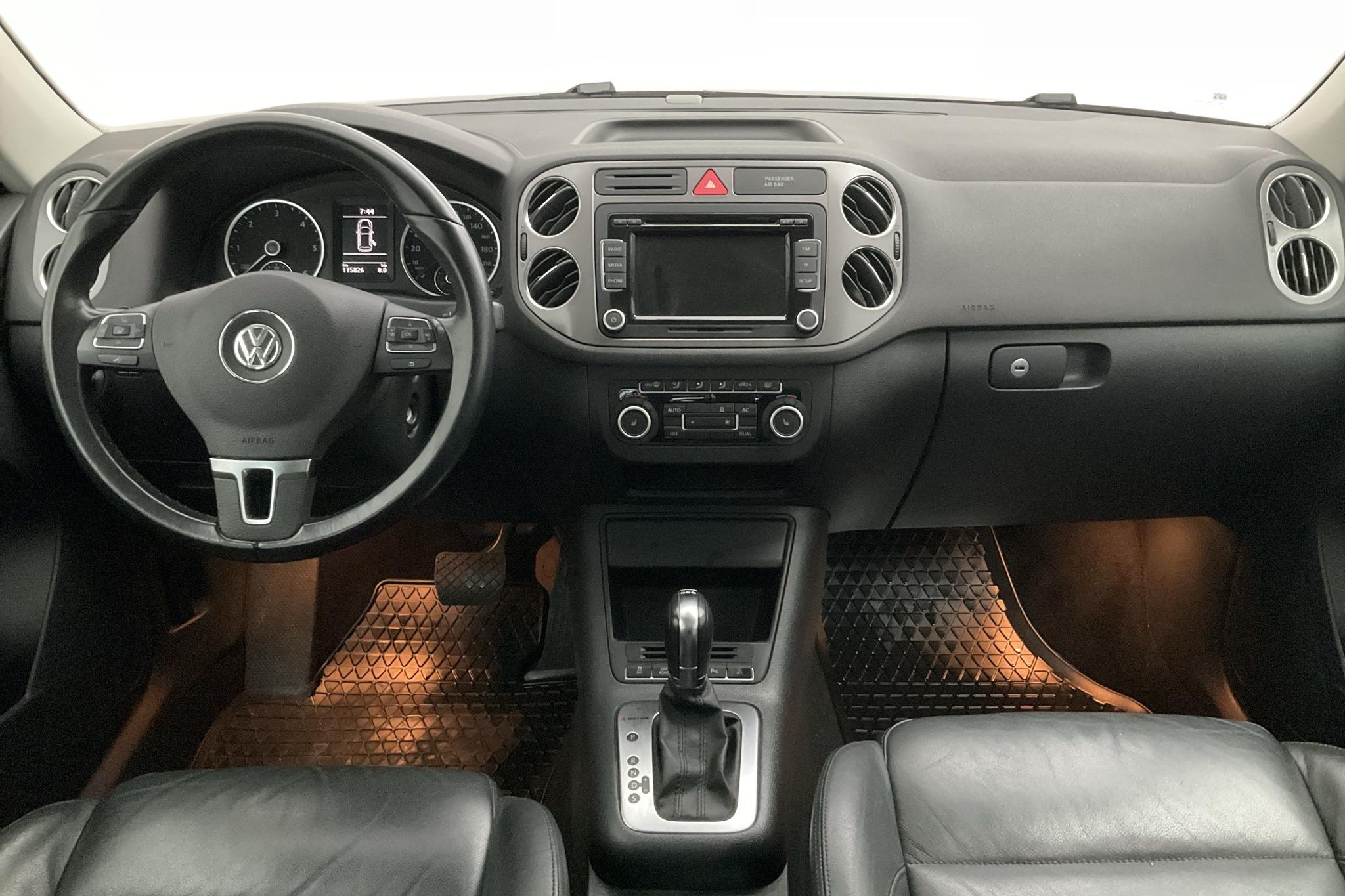 VW Tiguan 2.0 TDI (140hk) - 115 830 km - Automatic - black - 2011