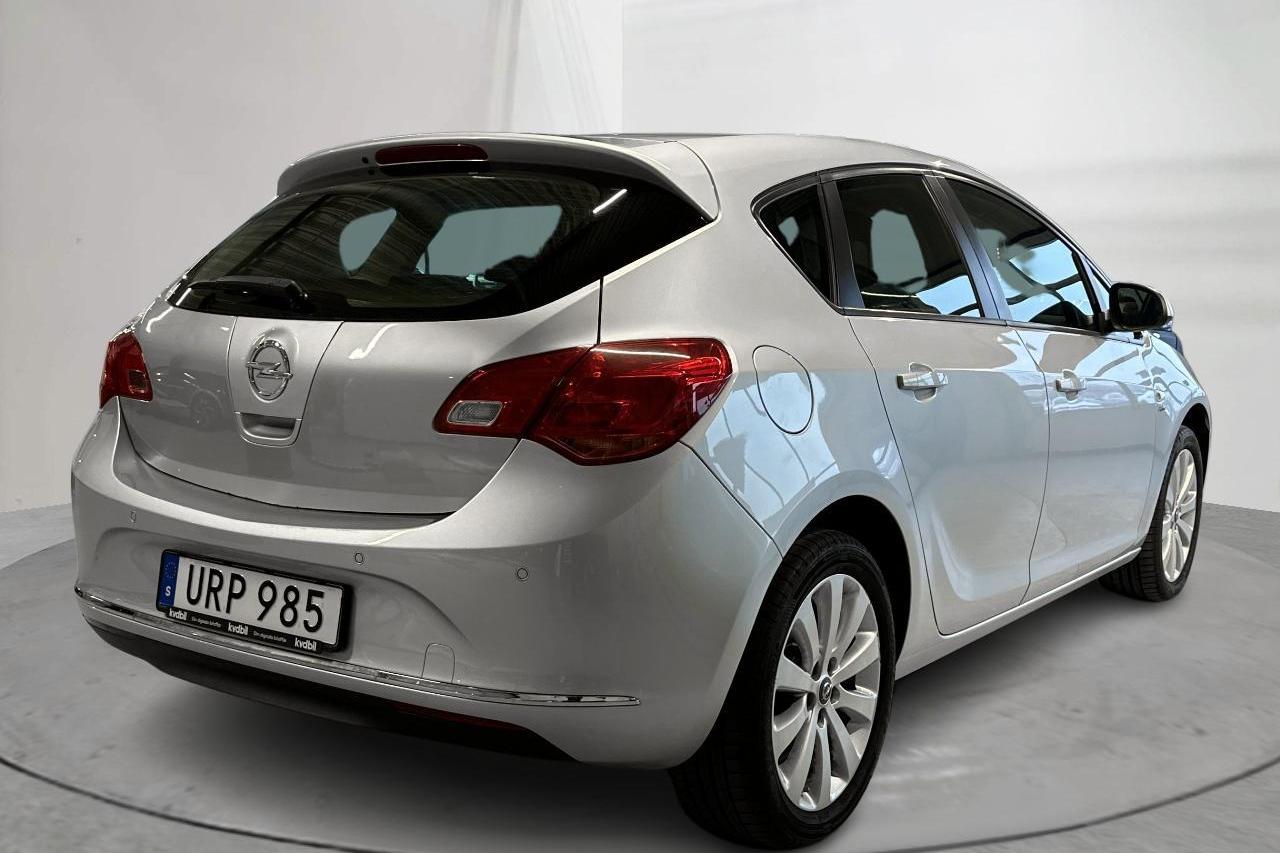 Opel Astra 1.4 Turbo ECOTEC 5dr (140hk) - 103 080 km - Manual - gray - 2014