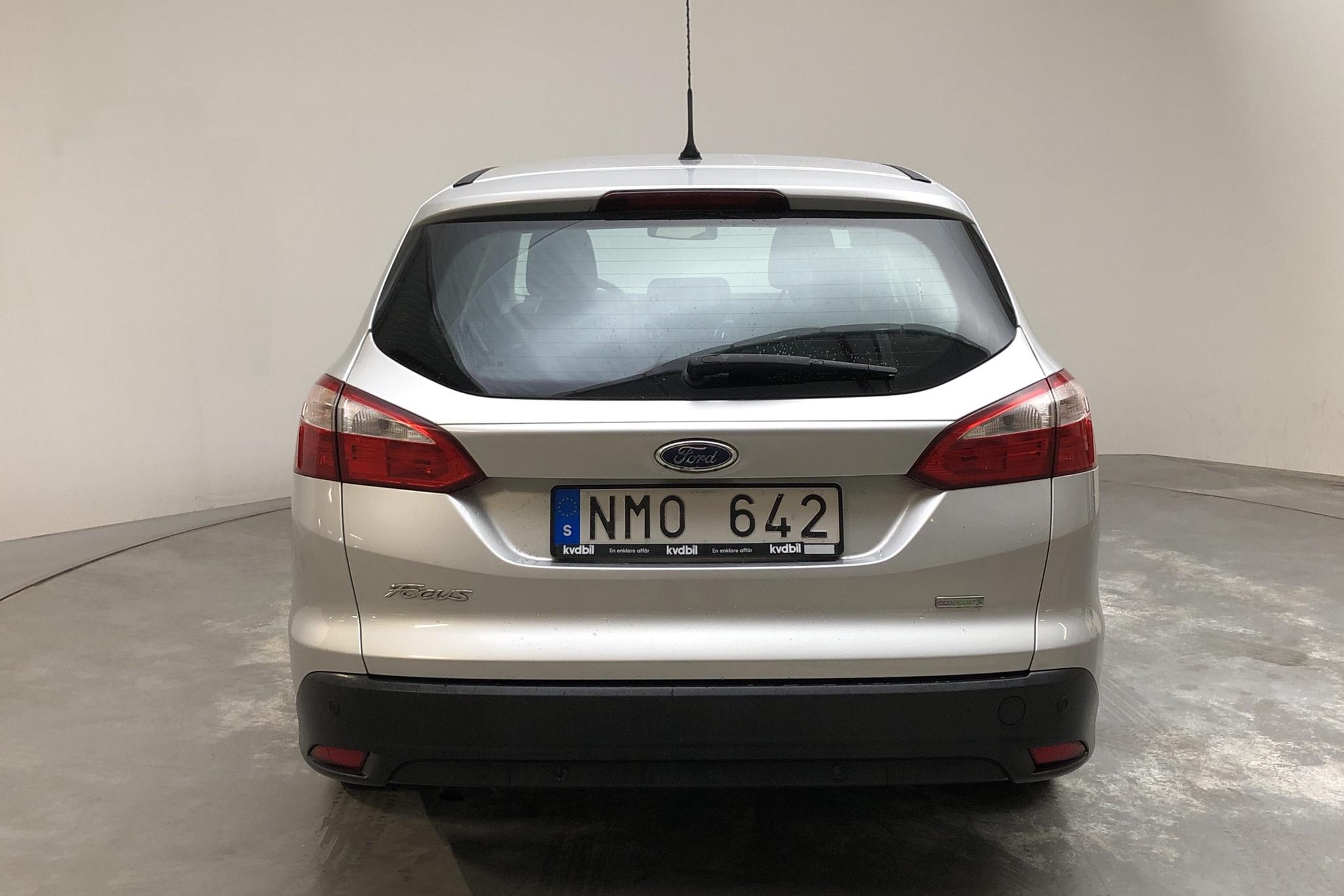 Ford Focus 1.0 EcoBoost Kombi (100hk) - 18 825 mil - Manuell - grå - 2014