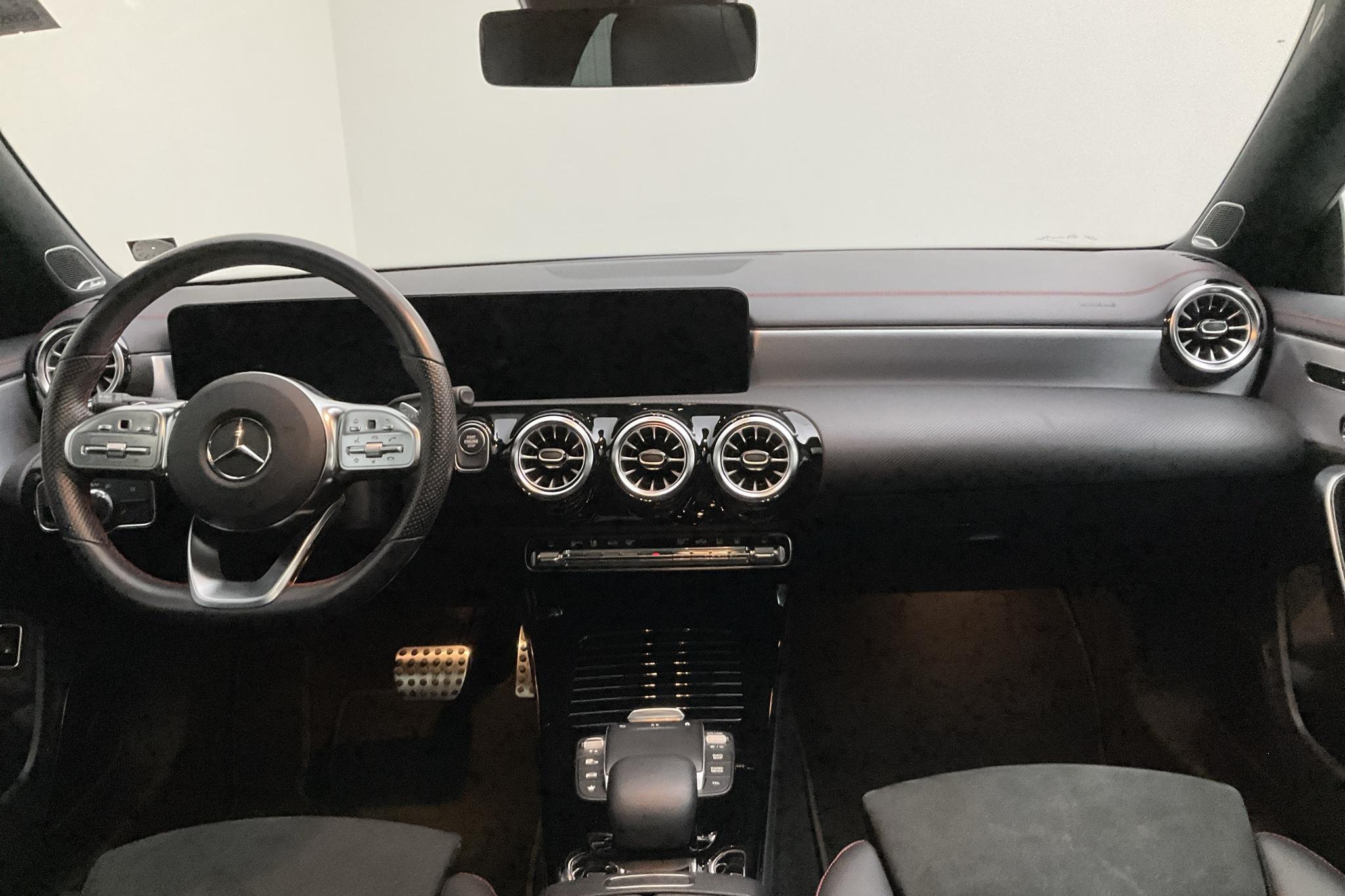 Mercedes CLA 250 e Shooting Brake X118 (218hk) - 6 036 mil - Automat - svart - 2021